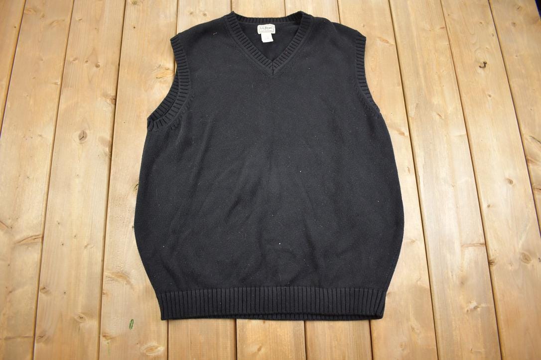 Vintage 1990s L.L. Bean Men's V Neck Knit Cardigan Sweater