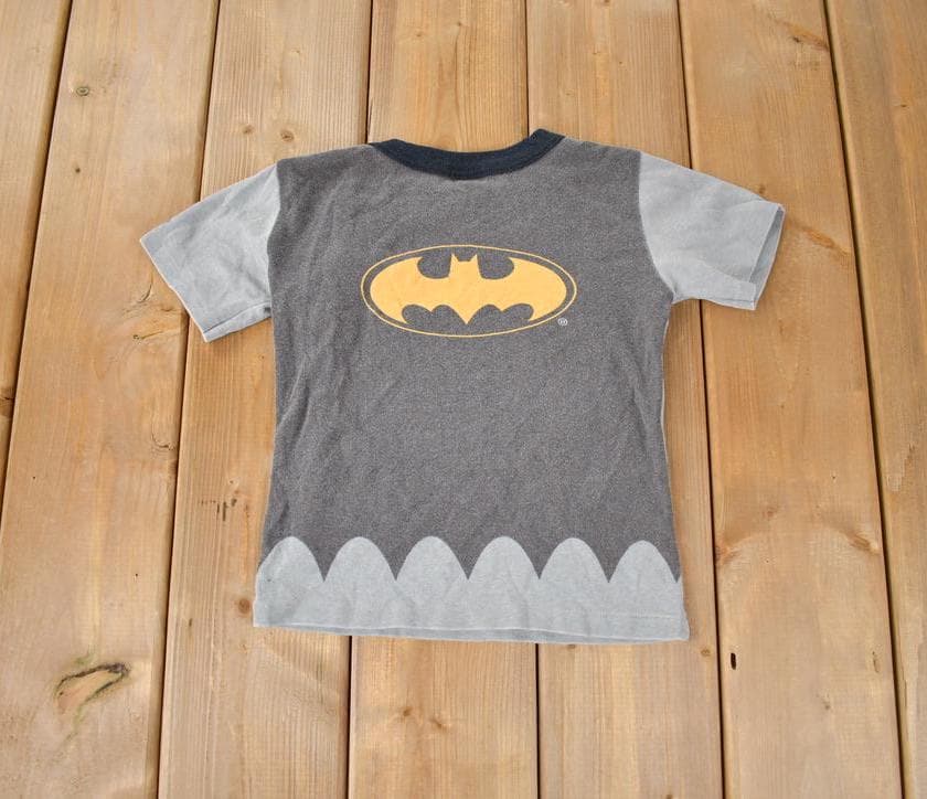 Vintage 1994 Batman Utility Belt Single Stitch Comicbook Baby T-shirt Made In USA