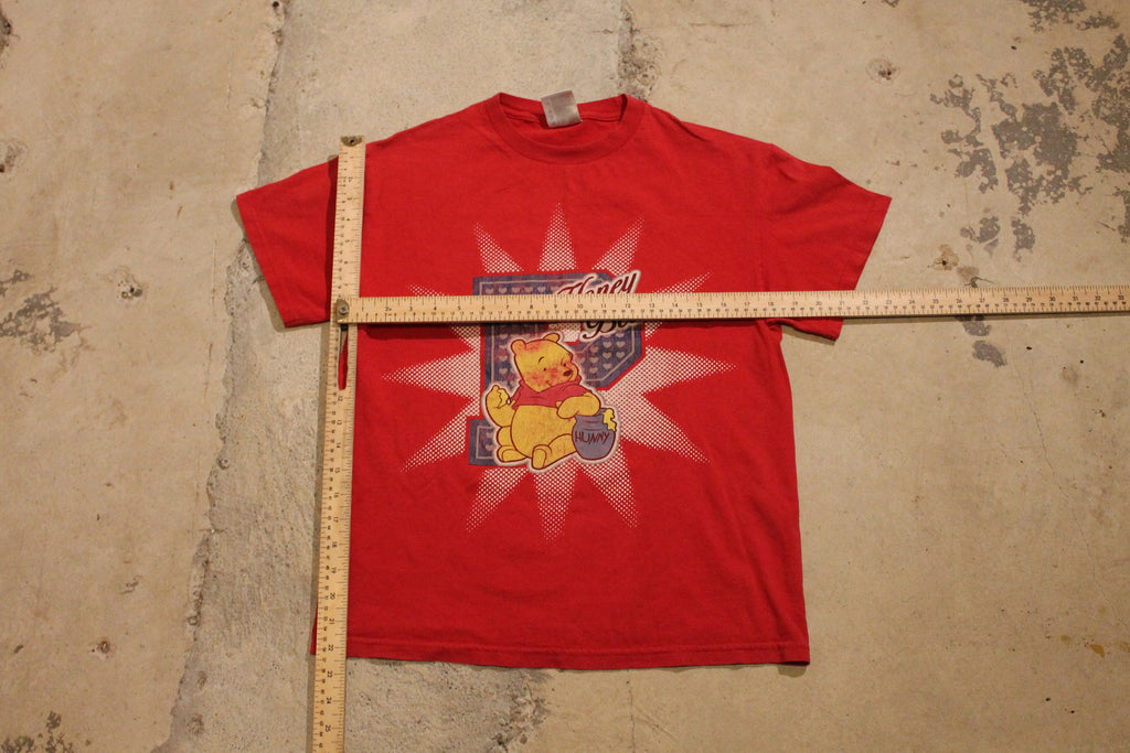 Vintage 1990s Winnie The Pooh Honey Bear Graphic T Shirt
