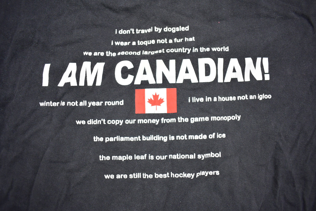 Vintage 1990s I AM CANADIAN Carnarvon Souvenir T Shirt