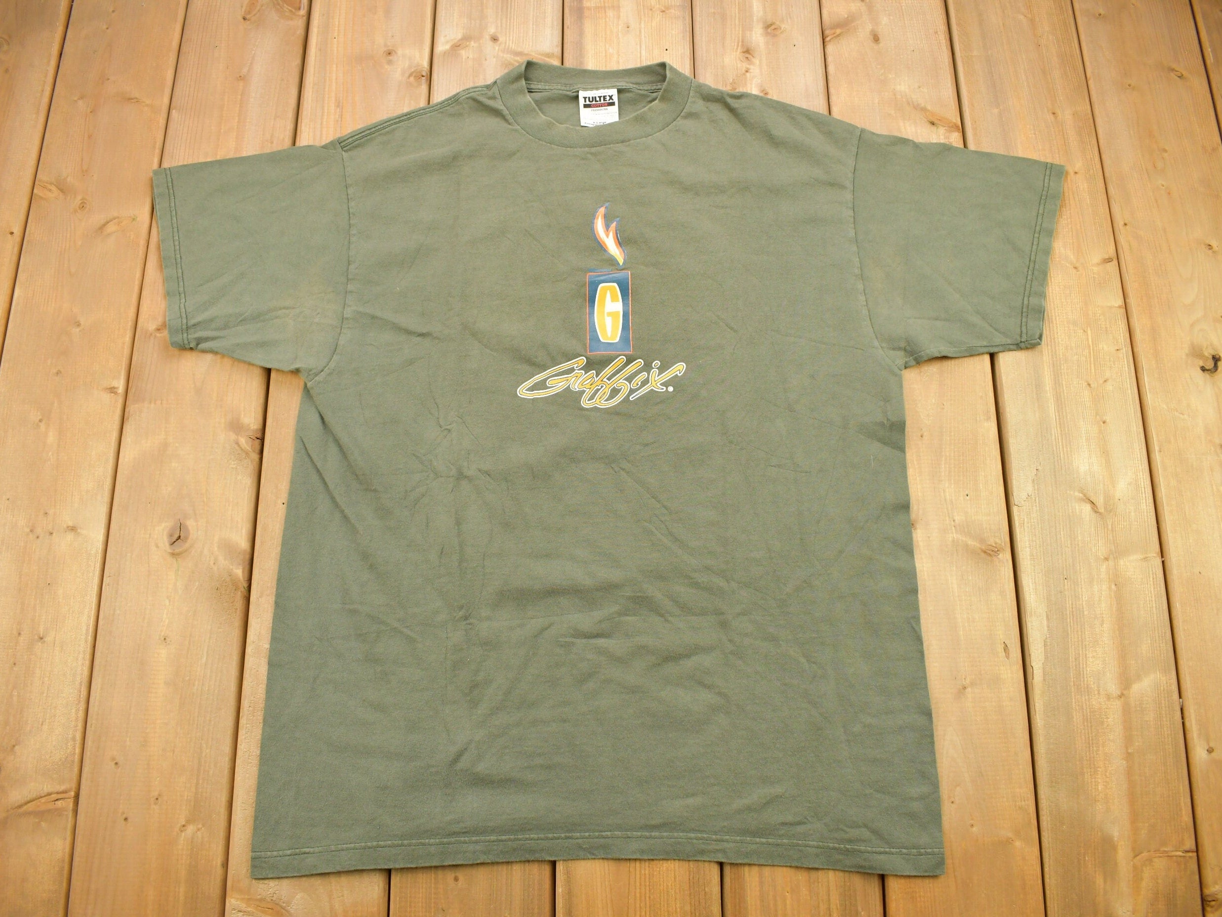 Vintage 1990s Graffix Graphic T Shirt