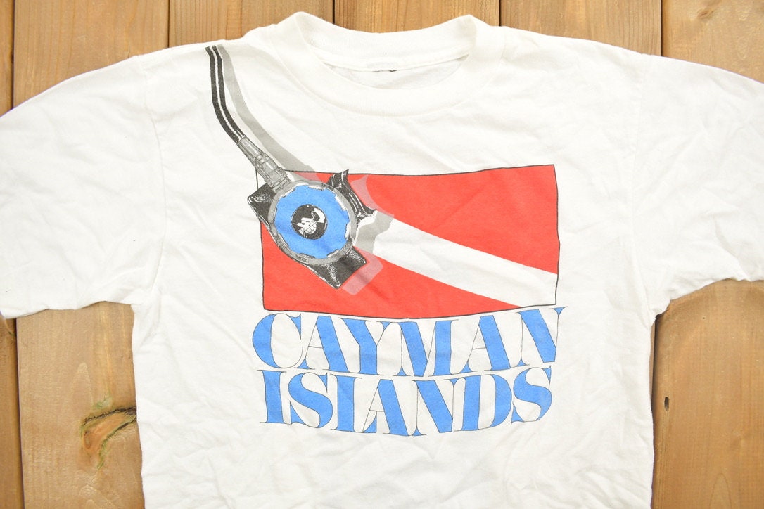 Vintage 1990s Gayman Islands