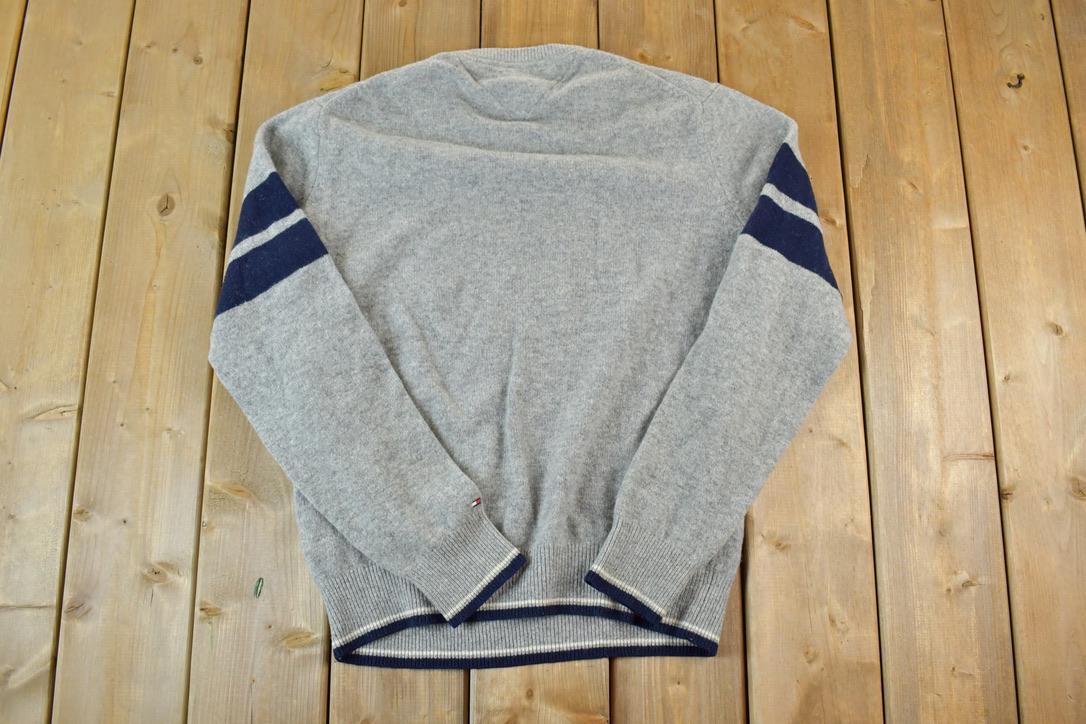 Vintage 1990s Tommy Hilfiger Knit Lambswool Crewneck Sweater