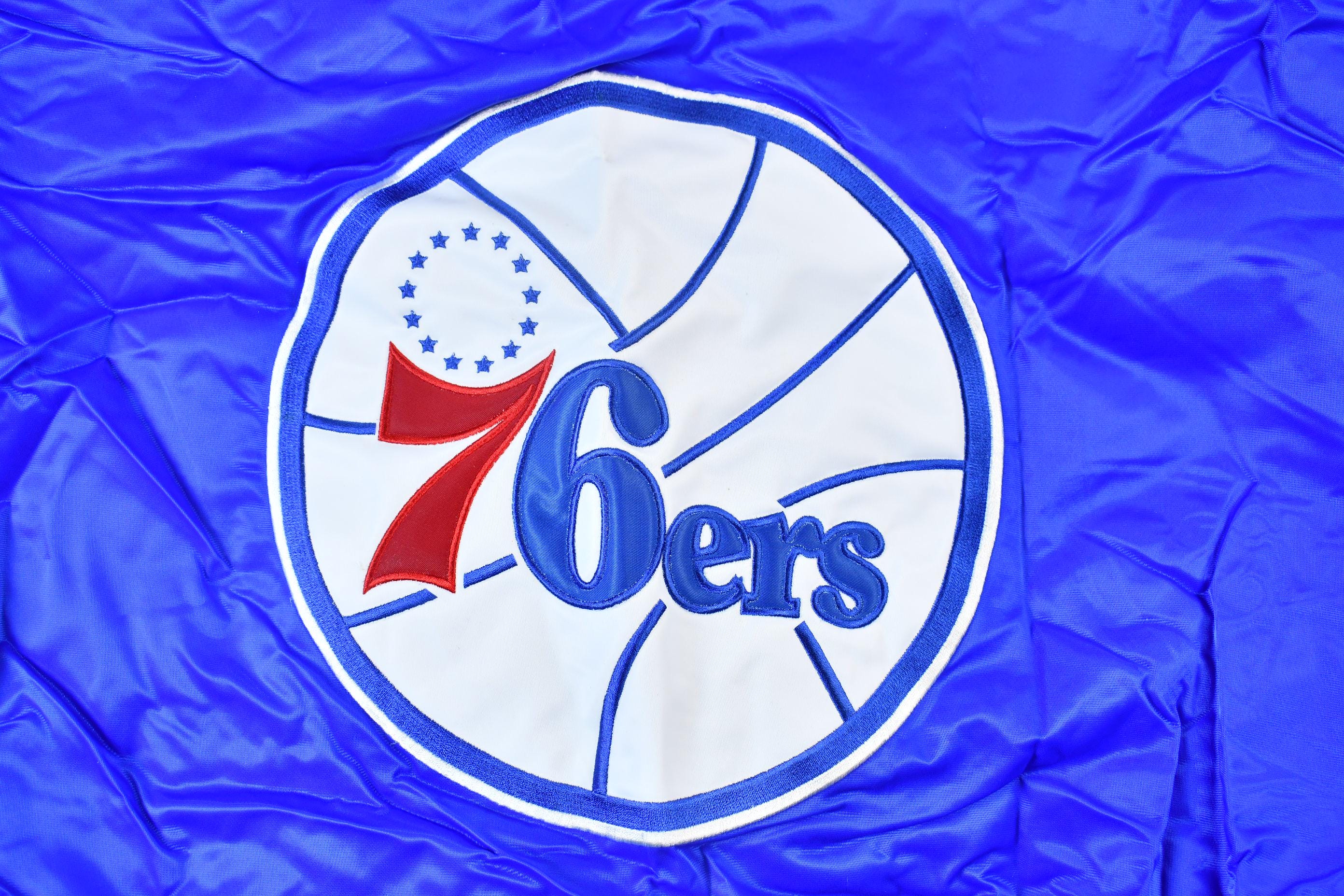 Vintage 1990s Hardwood Classics Philadelphia 76ers NBA Basketball Embroidered Snap Button Satin Bomber Jacket