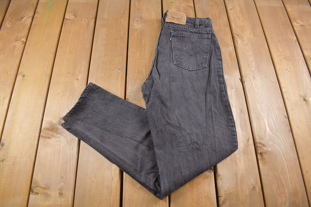 Vintage 1990s Levi's 550 Black Tab Jeans Size 33 x 31