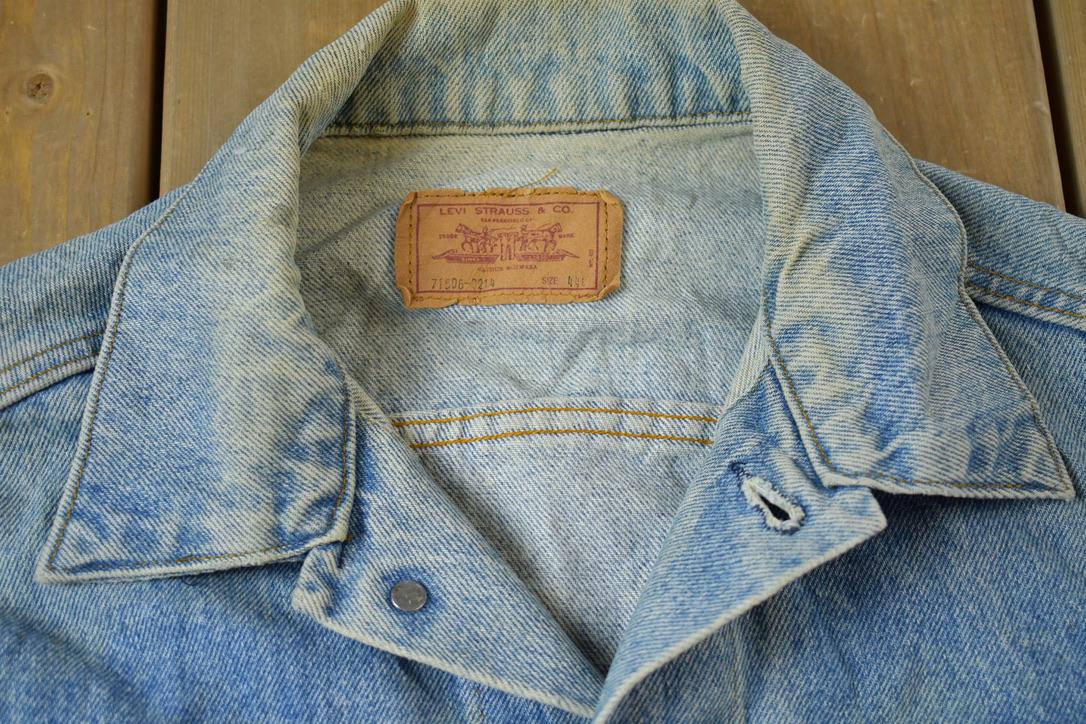 Vintage 1980s Levis Type 3 Denim Jacket Made In USA - 44R