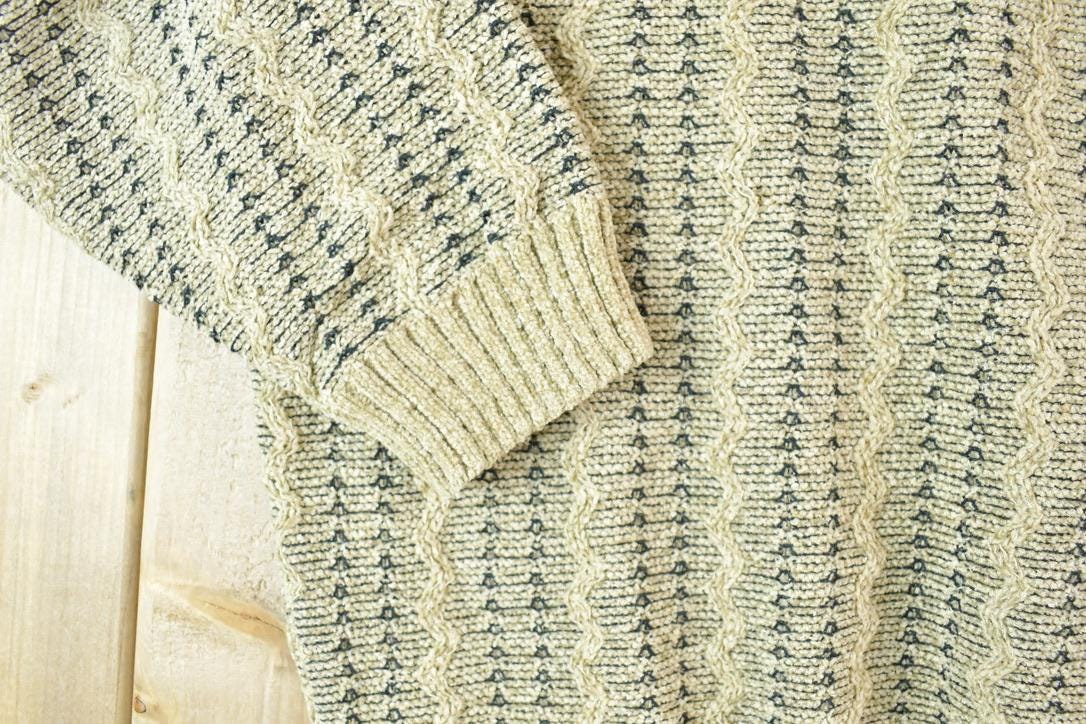 Vintage 1990s Tundra Canada Knit Abstract Pattern Crewneck Sweater Made In Canada