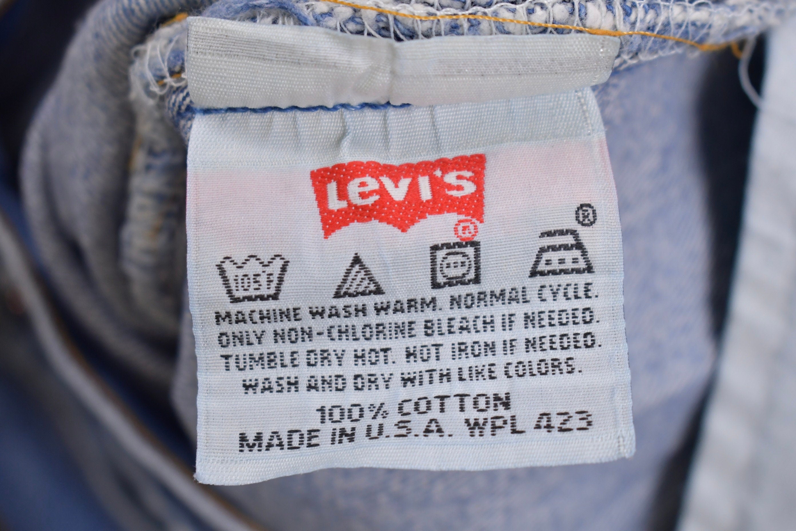 Vintage 1990s Levi's 501 Red Tab Jeans Size 31 x 36