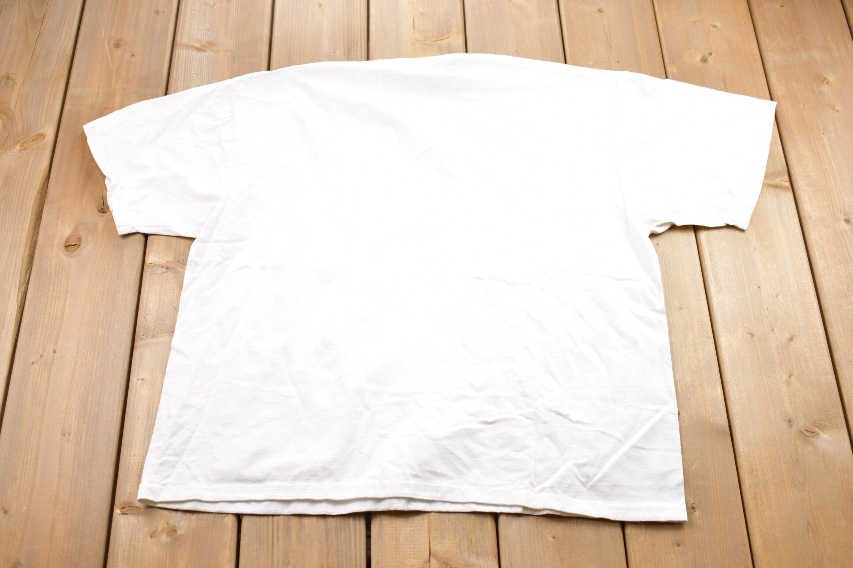 Vintage 1990s Flower Basket Graphic T-Shirt