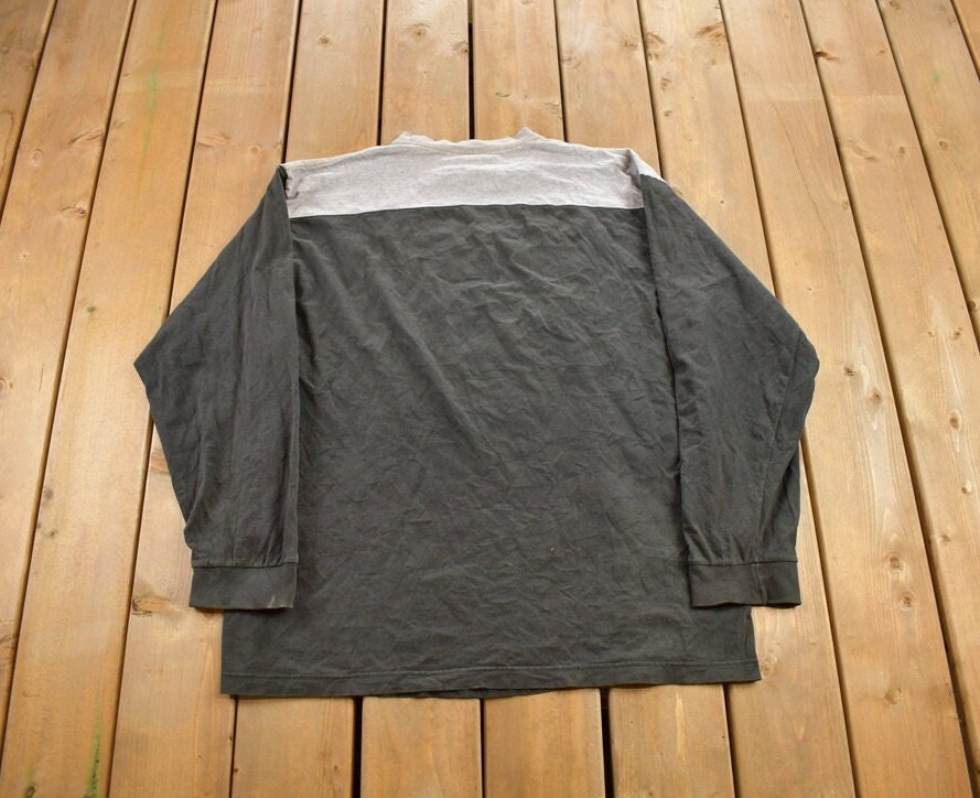 Vintage 1990s Timberland Embroidered Long-Sleeve T-Shirt 90s Crewneck