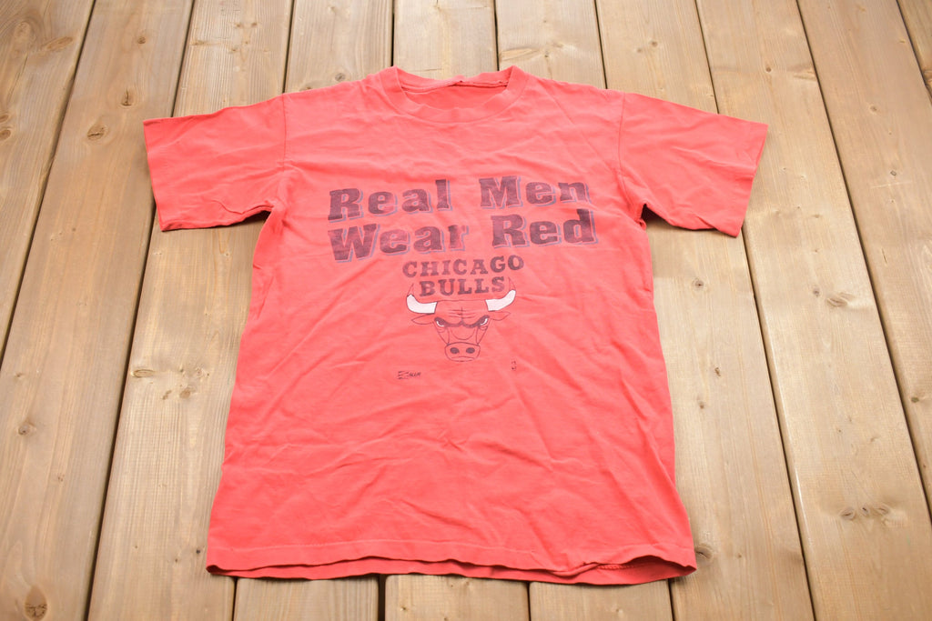 Vintage 1990s Chicago Bulls Real Men Wear Red T-shirt