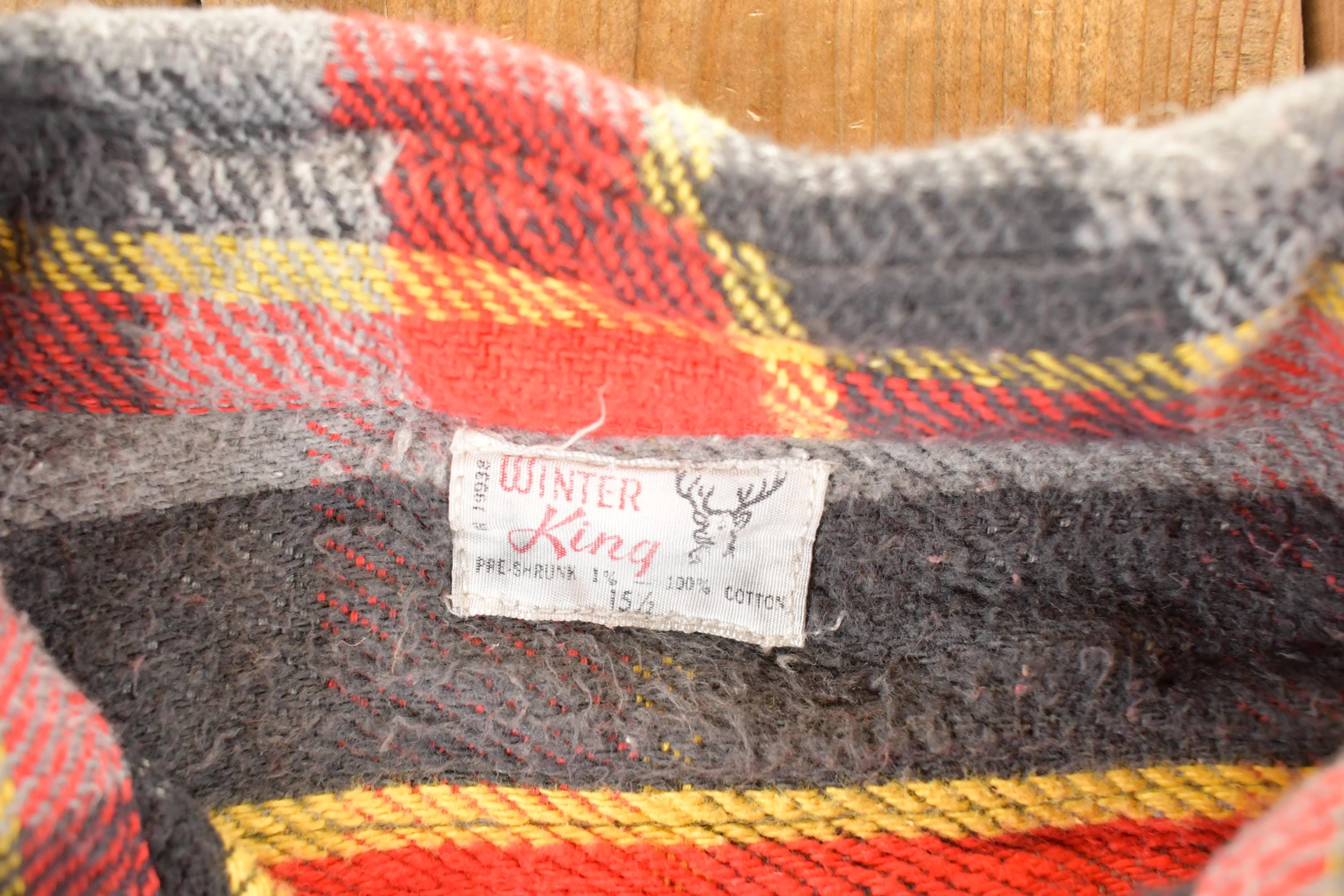 True Vintage 1970s Winter King Plaid Button Up Shirt Mens S