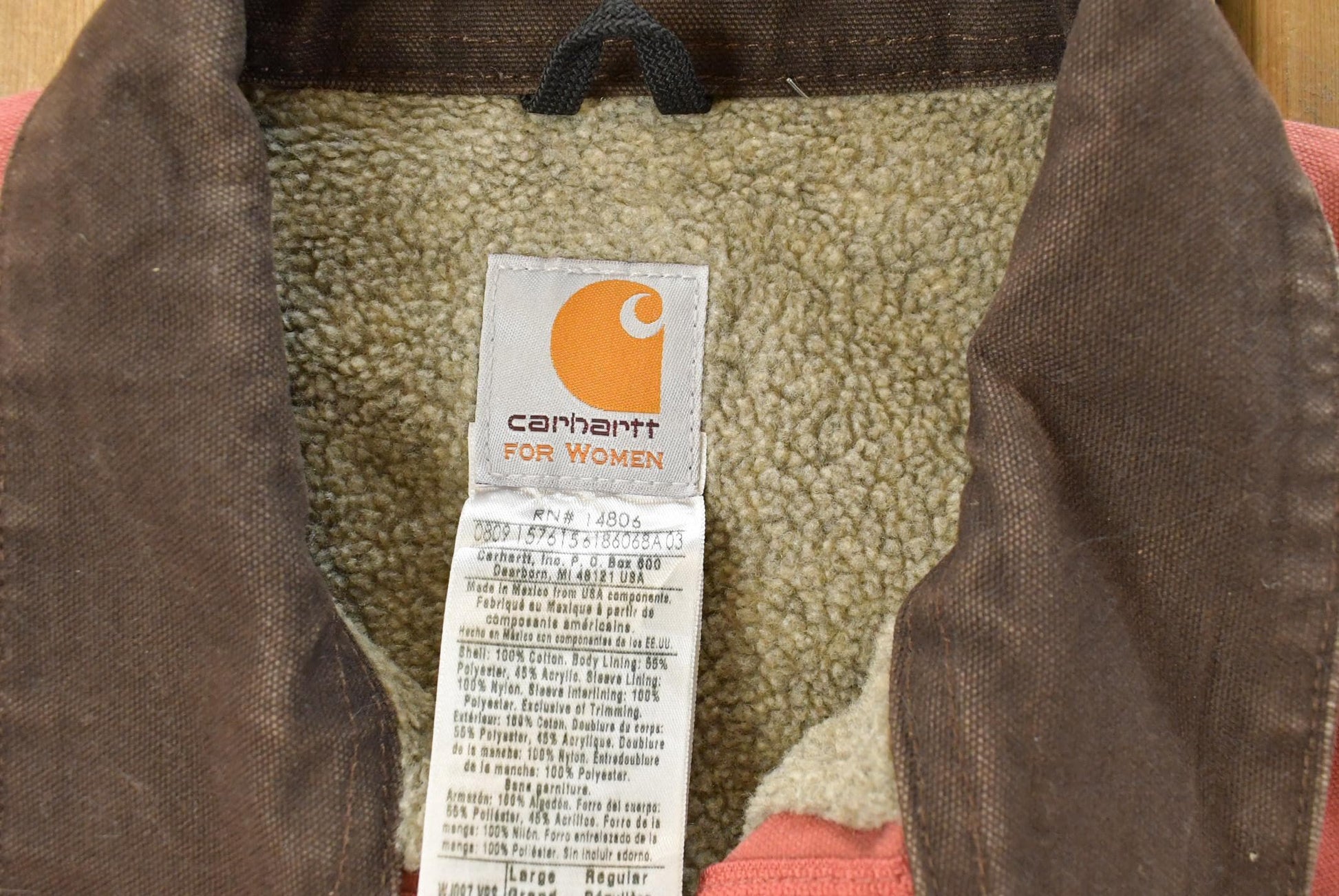 Vintage 2000s Carhartt Sherpa Lined Salmon Detroit Jacket Women's Large