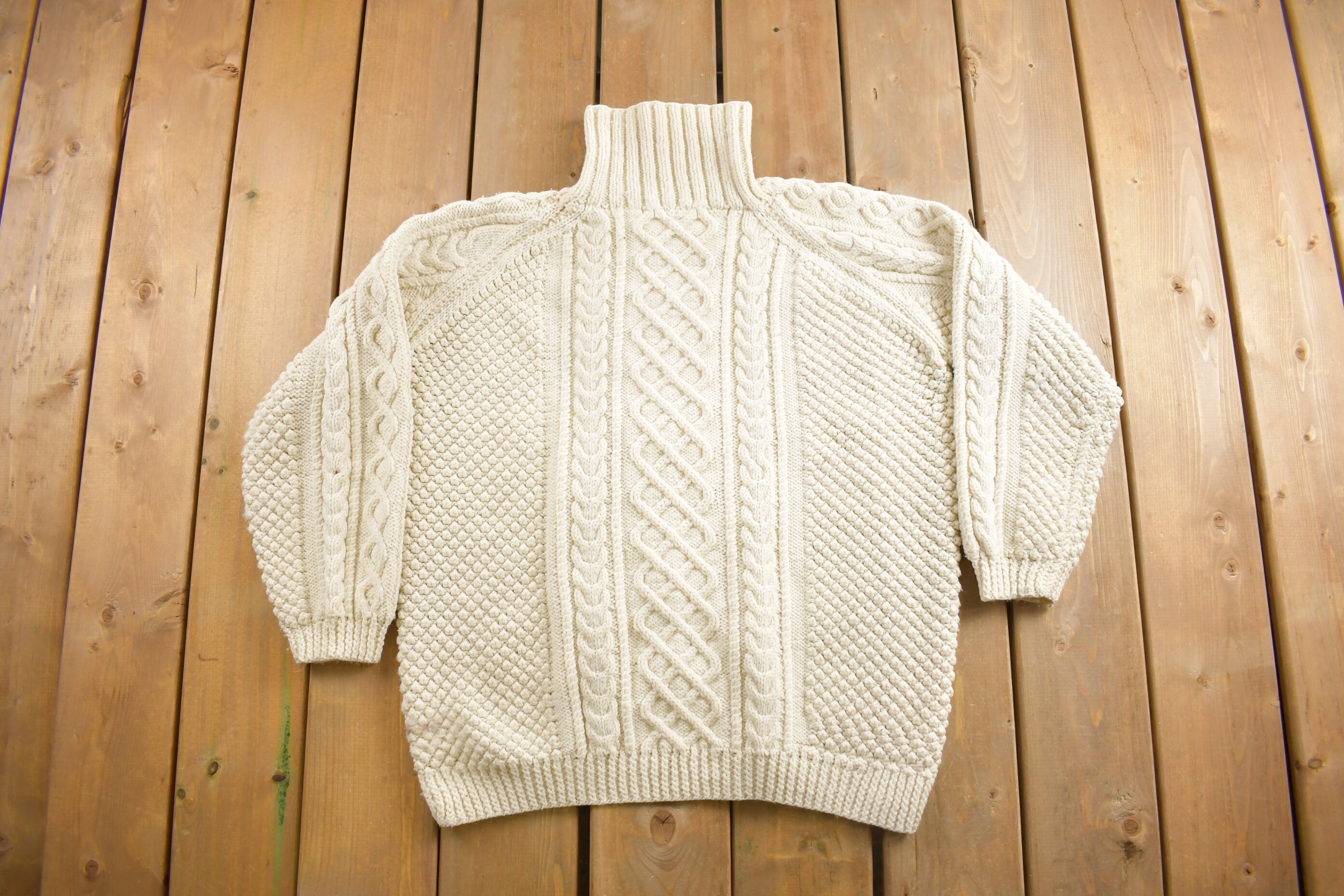 Vintage 1980s Wool Cable Knit Turtle Neck Sweater /