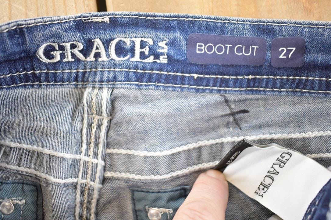 Vintage Deadstock Y2K Grace In LA Bedazzled Bootcut Low Rise Jeans Women's Size 27 x 32