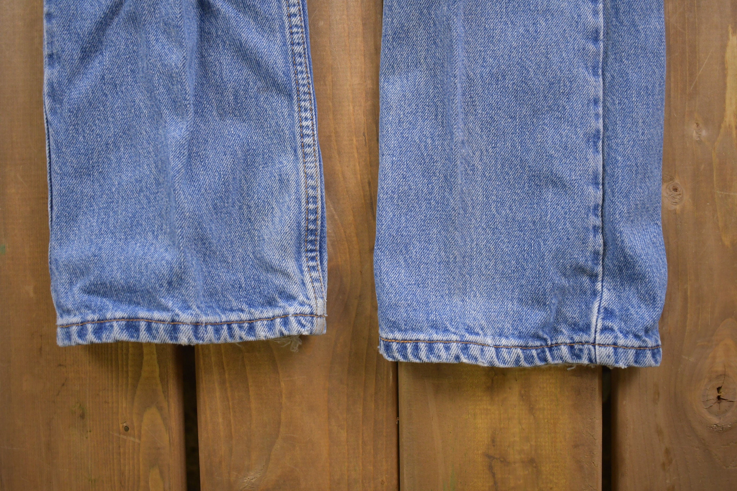 Vintage 1990s Levi's 505 Red Tab Blue Jeans Size 26 x 29