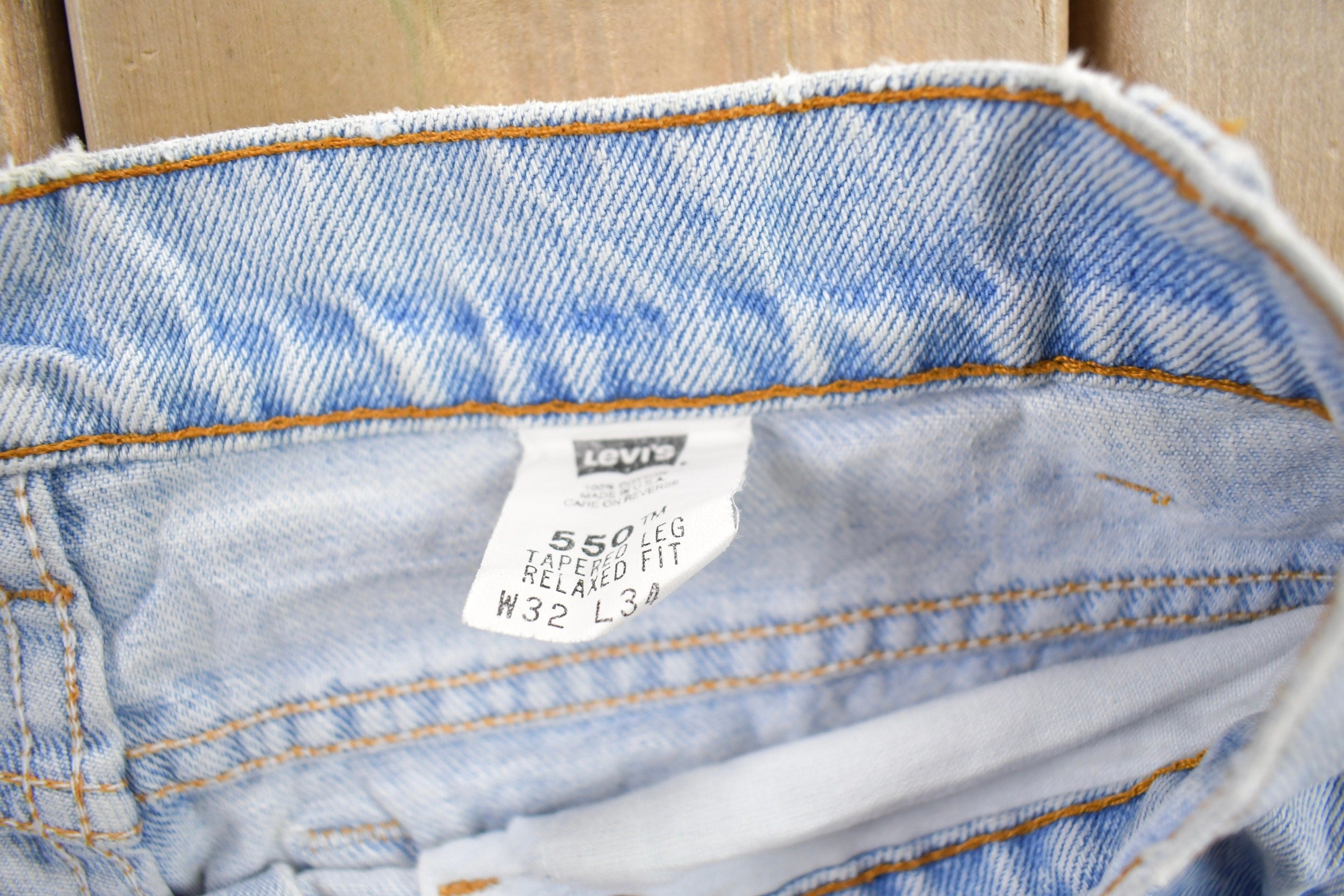 Vintage 1990s Levi's 550 Jeans Size 32x34