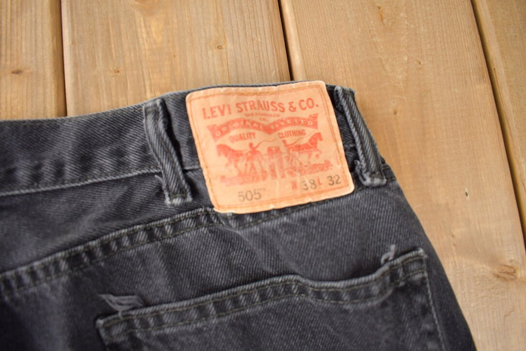 Vintage 1990s Levi's 505 Red Tab Black Wash Jeans Size 38 x 32