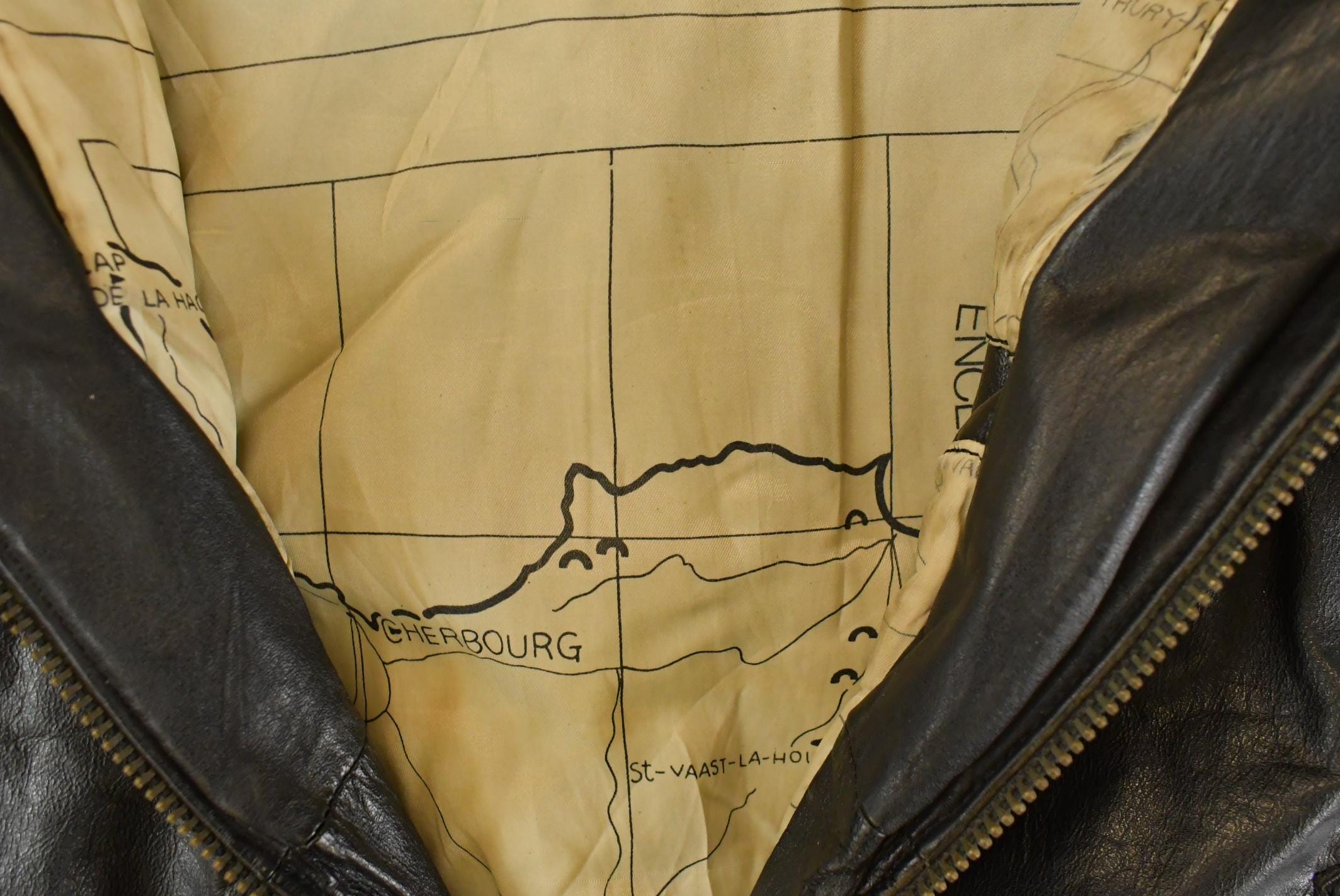 Vintage 1990s World Alliance Leather Bomber Flight Jacket Men's Medium