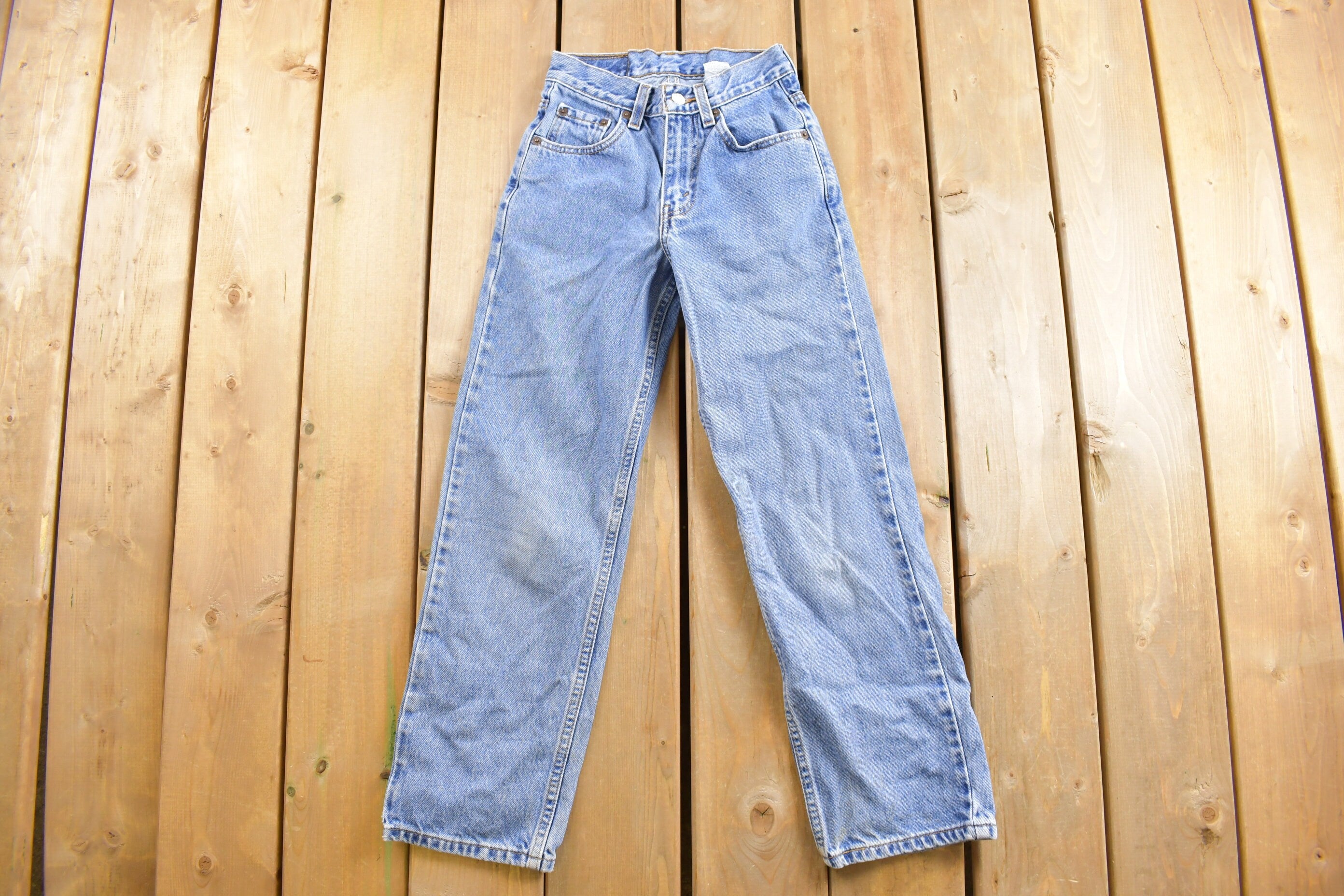 Vintage 1990s Levi's 550 Red Tab Denim Jeans Size 24 x 25