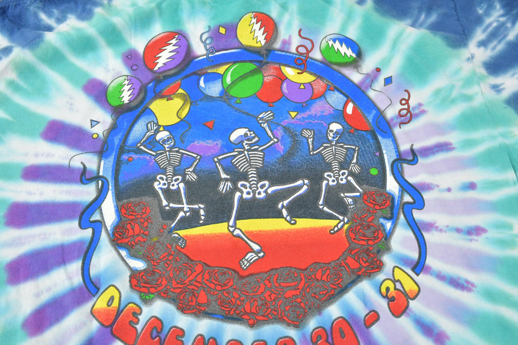 Vintage 2004 Grateful Dead New Years Eve Tie Dye Band T Shirt