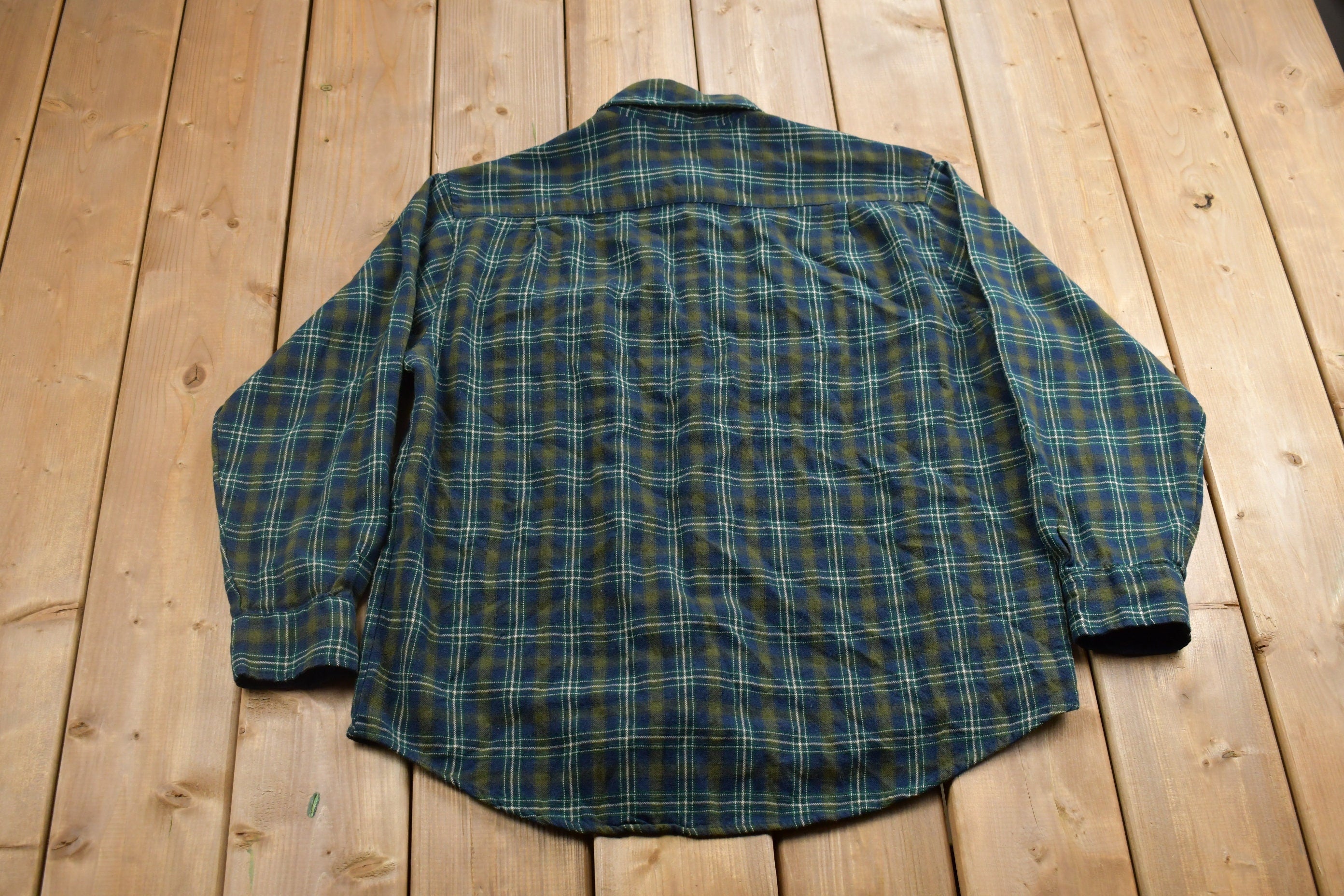 Vintage 1990s David Taylor Plaid Flannel Button Up Shirt