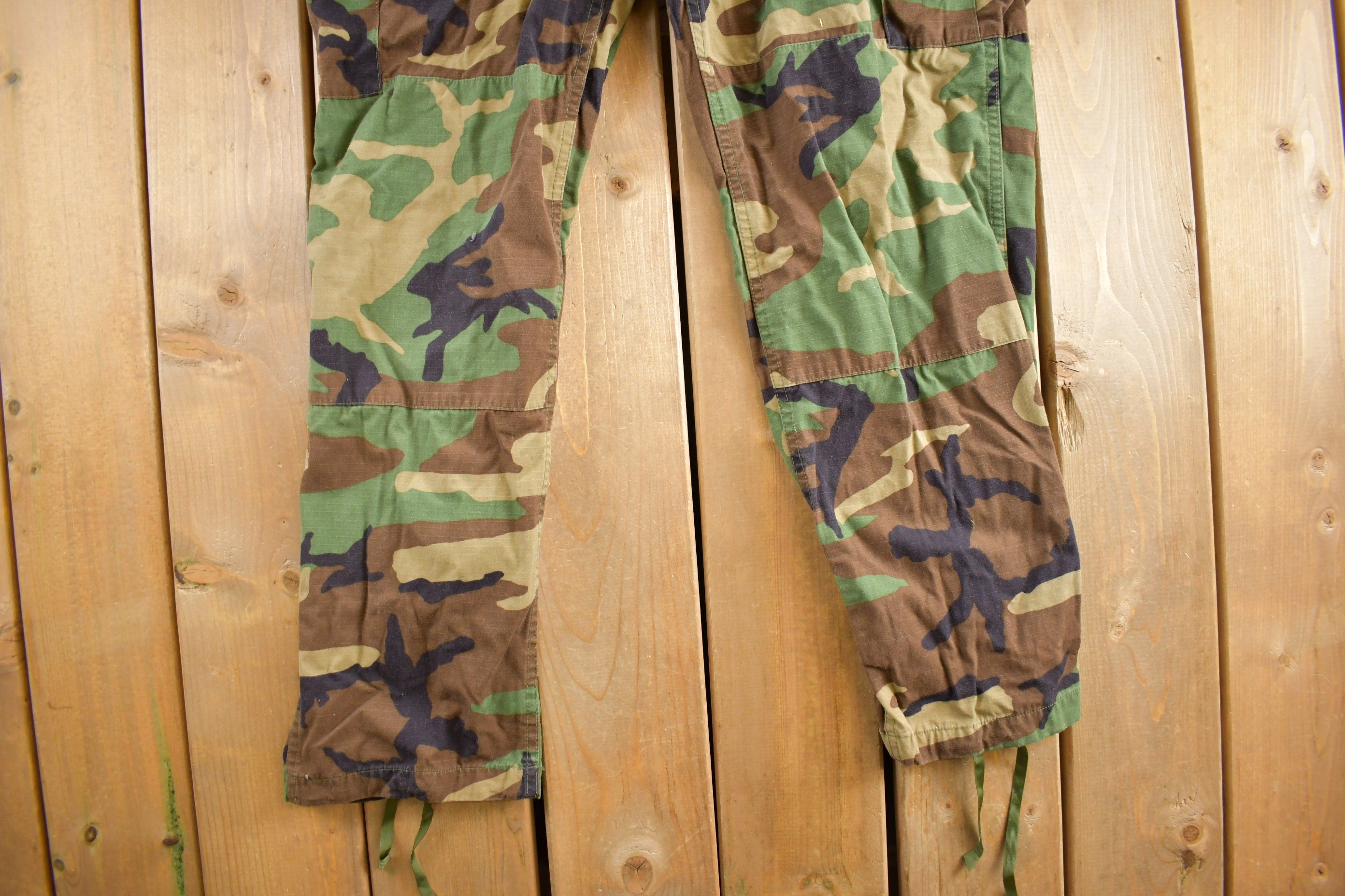 Vintage 1990s Army Woodland Camouflage Cargo Pants Size 32x36