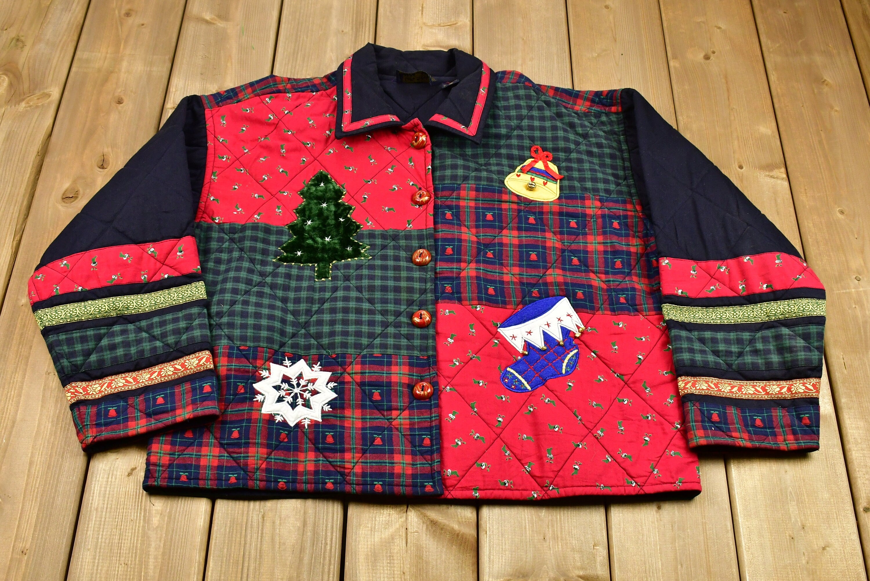 Vintage 1990s Christmas Graphic Patchwork Color Block Quilted Button Up Sweater , Embroidered Patchwork , Cut And Sew , Winter , Festive