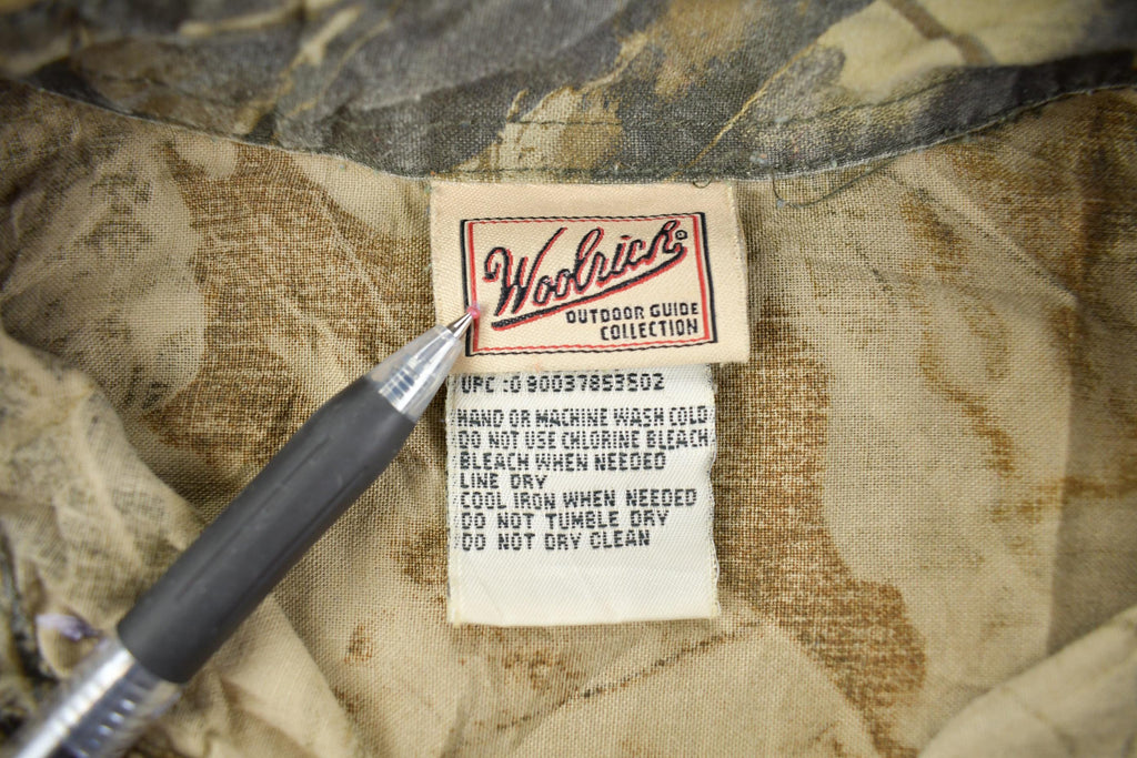 Vintage 1990s Woolrich Real Tree Forest Camo Short Sleeved Button Up Shirt
