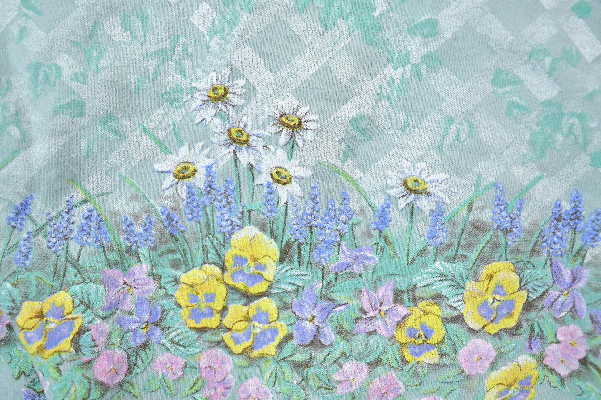 Vintage 1990s Artisans The Art Of Apparel Floral Theme Full Button Down Crewneck / Souvenir / Vintage Sweatshirt / Outdoorsman