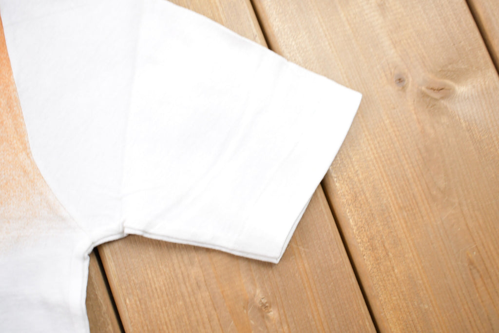 Vintage 1970s Contrast Faded Graphic T-Shirt