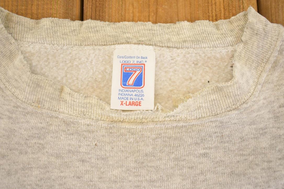 Vintage 1990s Logo 7 Minnesota Vikings Crewneck Sweatshirt Men's L / 90s NFL Football / Sportswear / Gridiron / Super Bowl