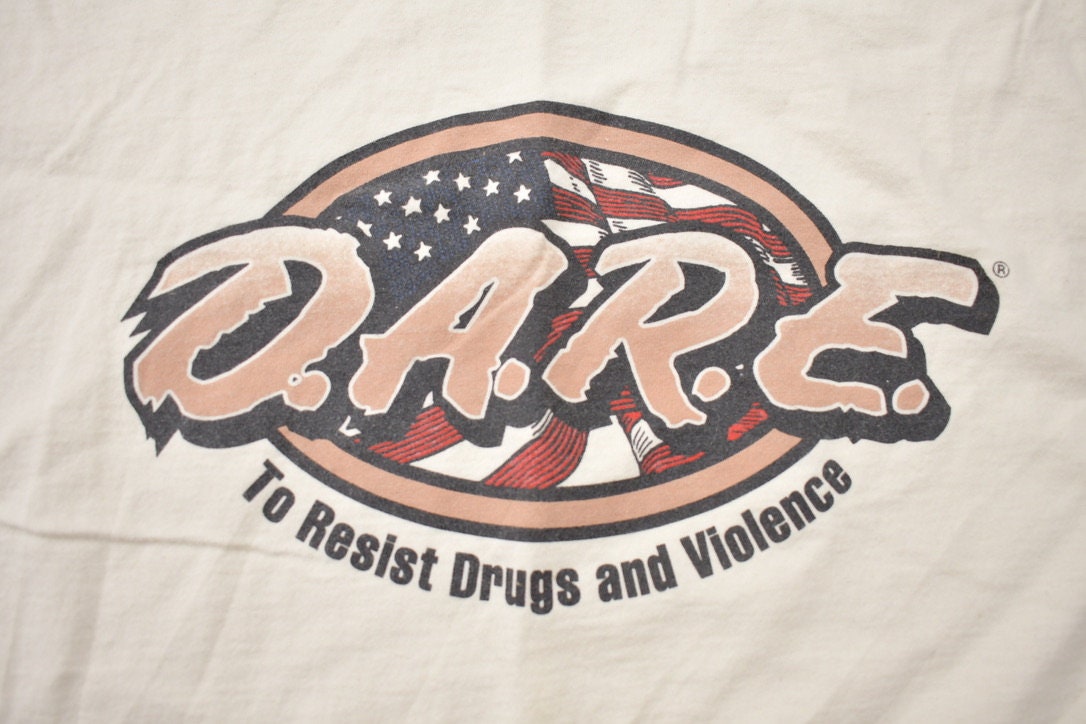 Vintage 1990s DARE North Tonawanda Police Department Graphic T-Shirt