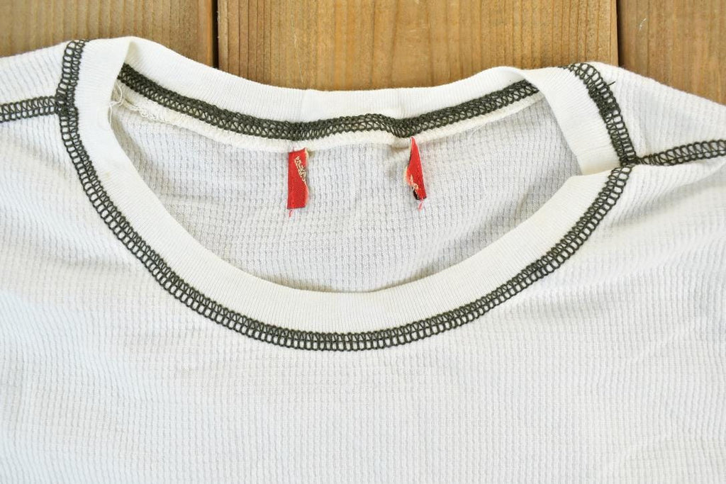 Women Vintage Vigoss Y2K Blank White T-Shirt / Vigoss Grunge Skull Print / Contrast Stitch / Internet Famous Clothing / Over Dyed