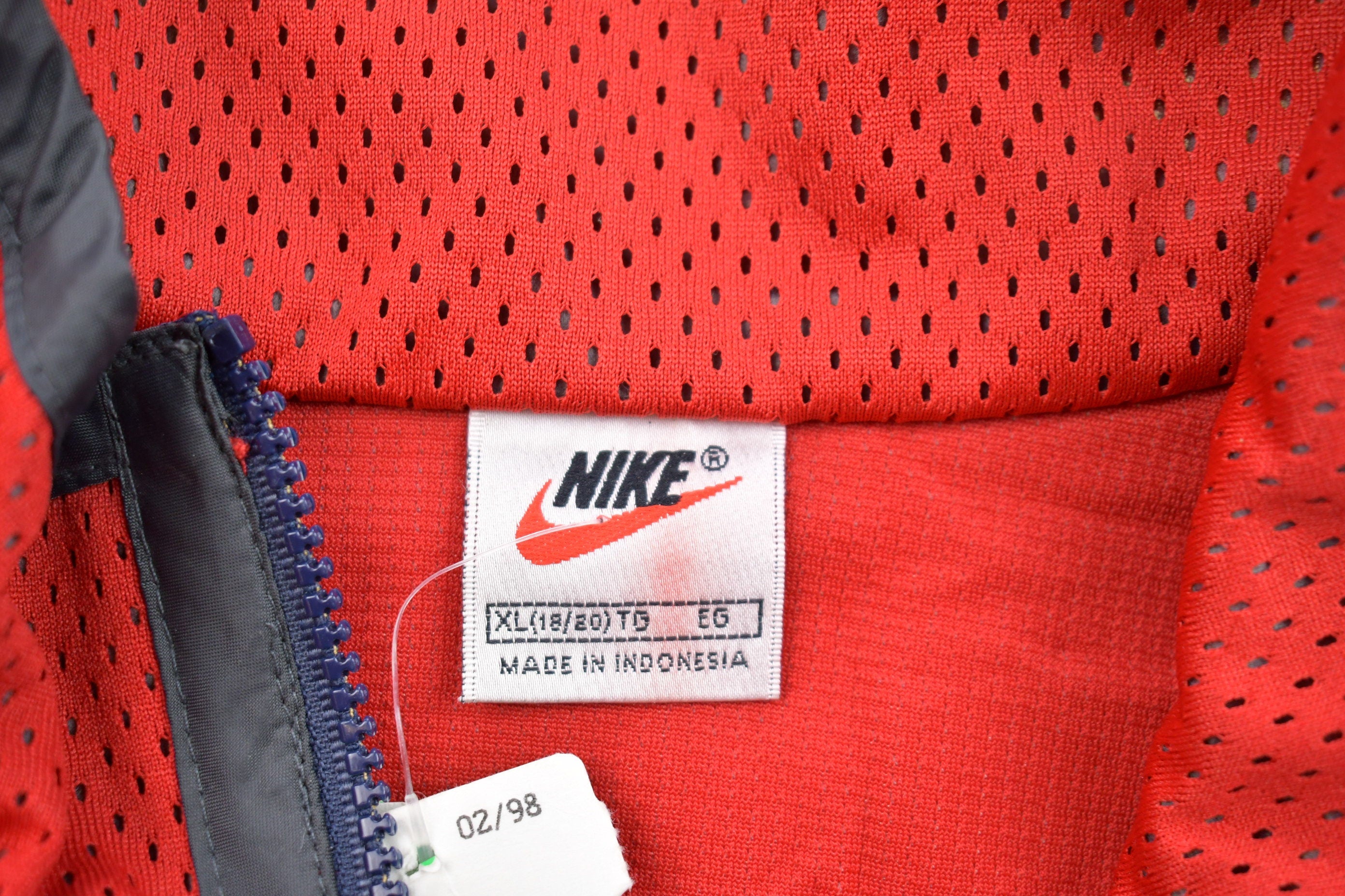 Vintage 1990s Nike Mesh Windbreaker Jacket