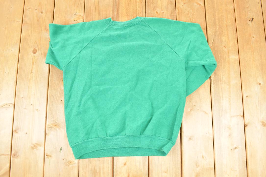 Vintage 1990s Christmas Farm Cow Patchwork Crewneck Sweatshirt Women's L
