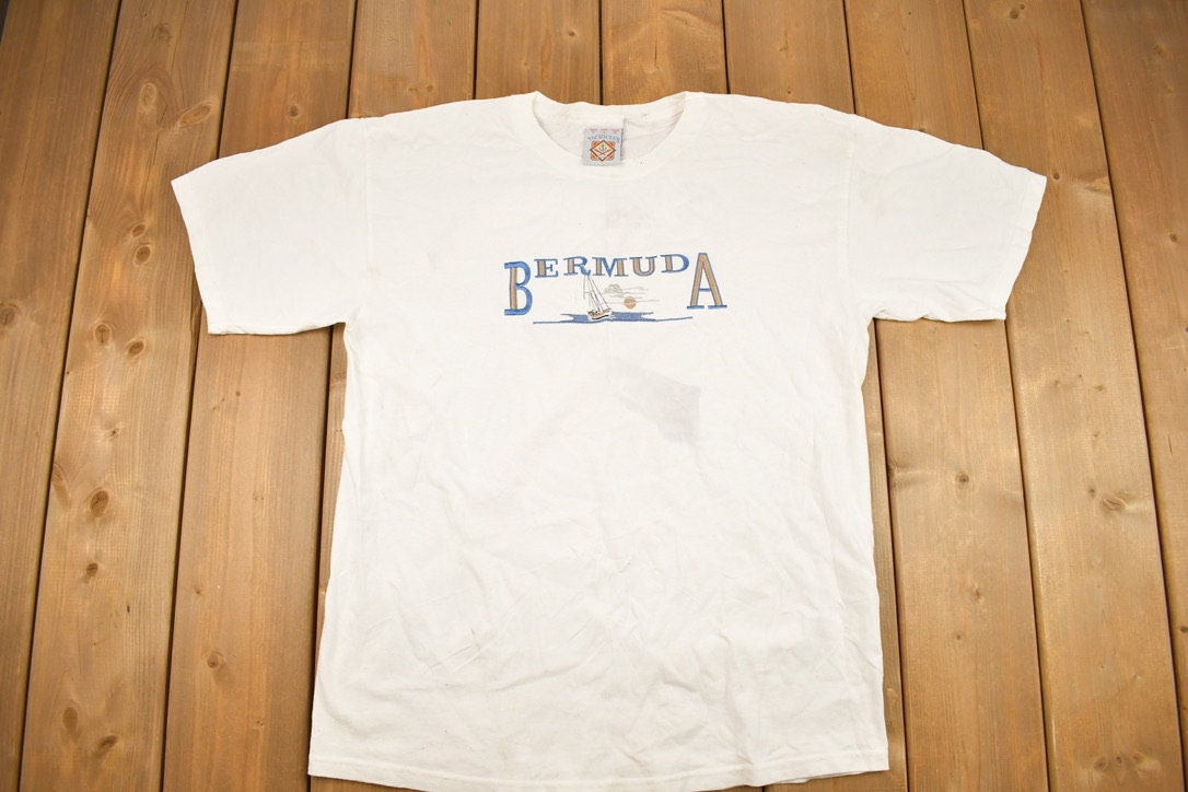 Vintage 1990s Bermuda Yacht Club Souvenir T Shirt