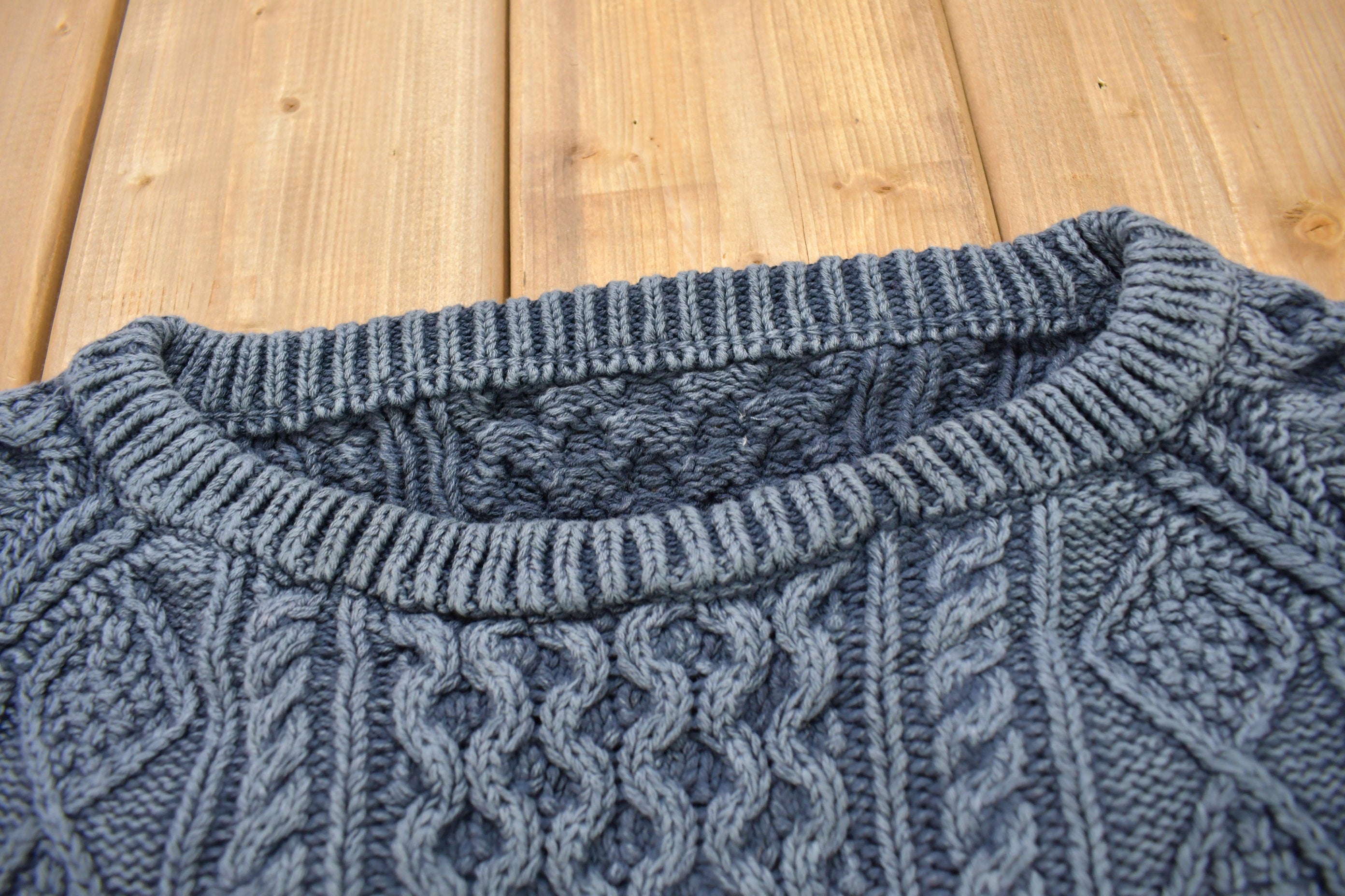 Vintage 1980s Women's 3D Cable Knitted Women's Sweater