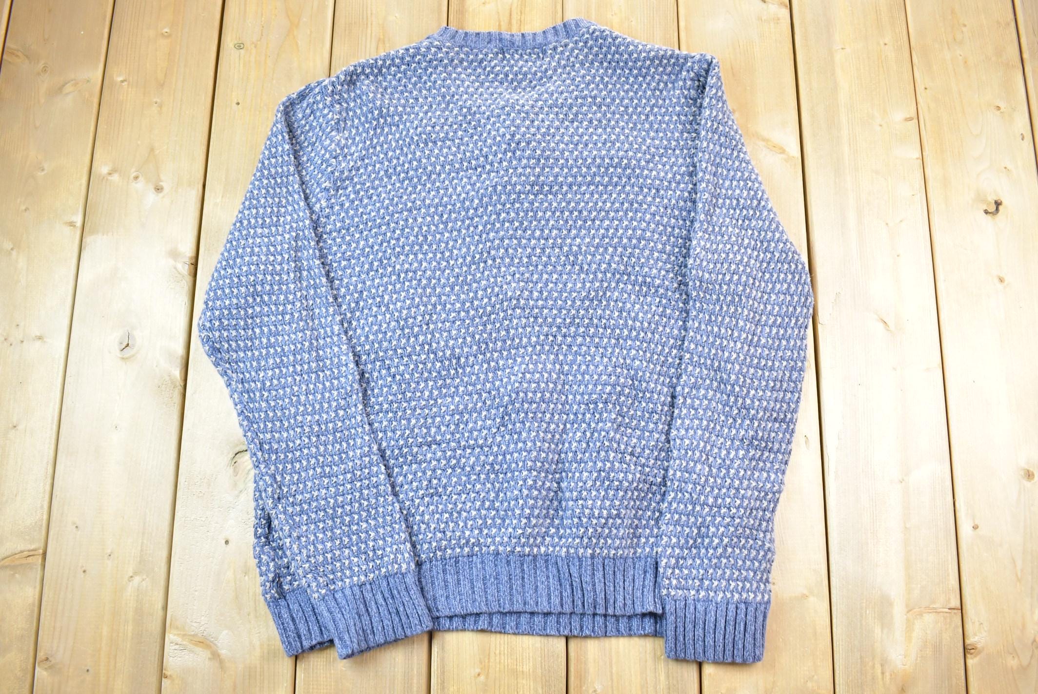 Vintage 1990s Woolrich 100% Wool Knit 2 Button Sweater