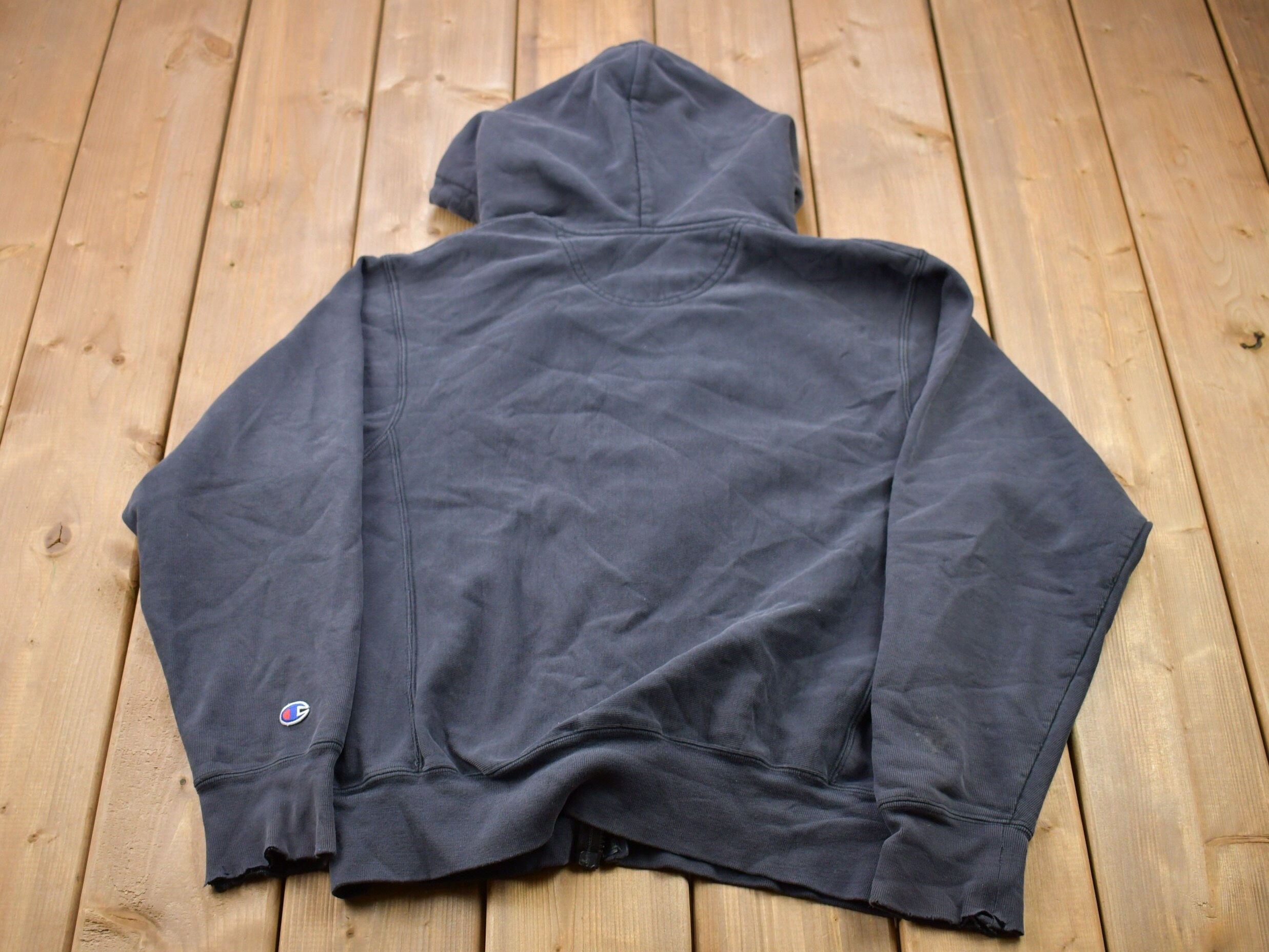 Vintage 1990s Champion Reverse Weave Minnesota Duluth Graphic Hoodie