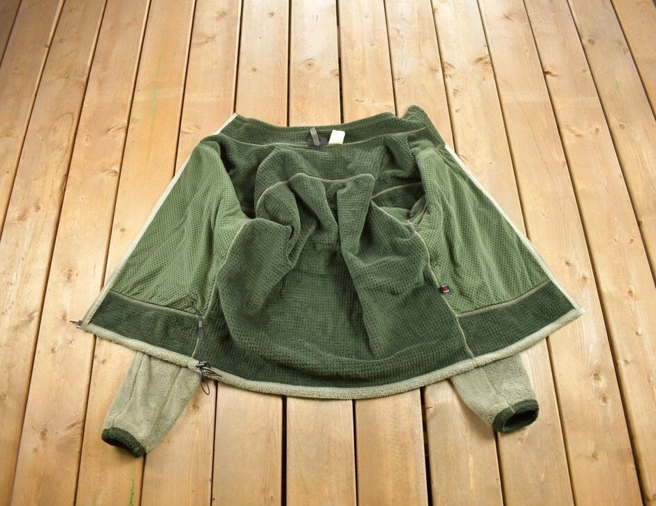 Vintage 1990s Patagonia Green Fleece Sweater / 90s Patagonia / Made In USA / Hiking / Baby Patagonia / 90s Patagonia