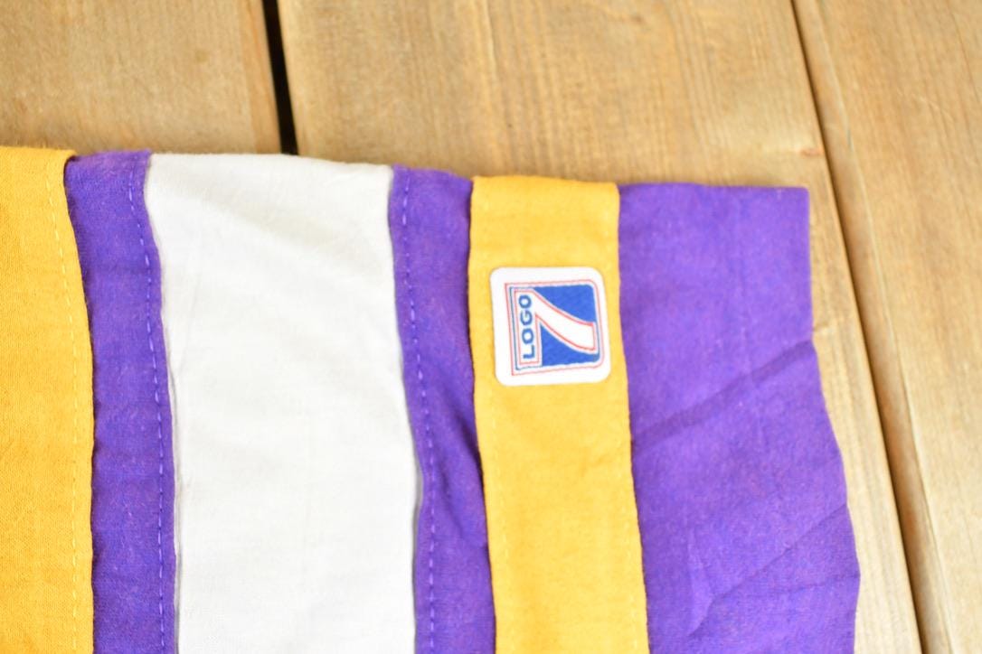 Vintage 1980s Minnesota Vikings NFL Graphic T-Shirt