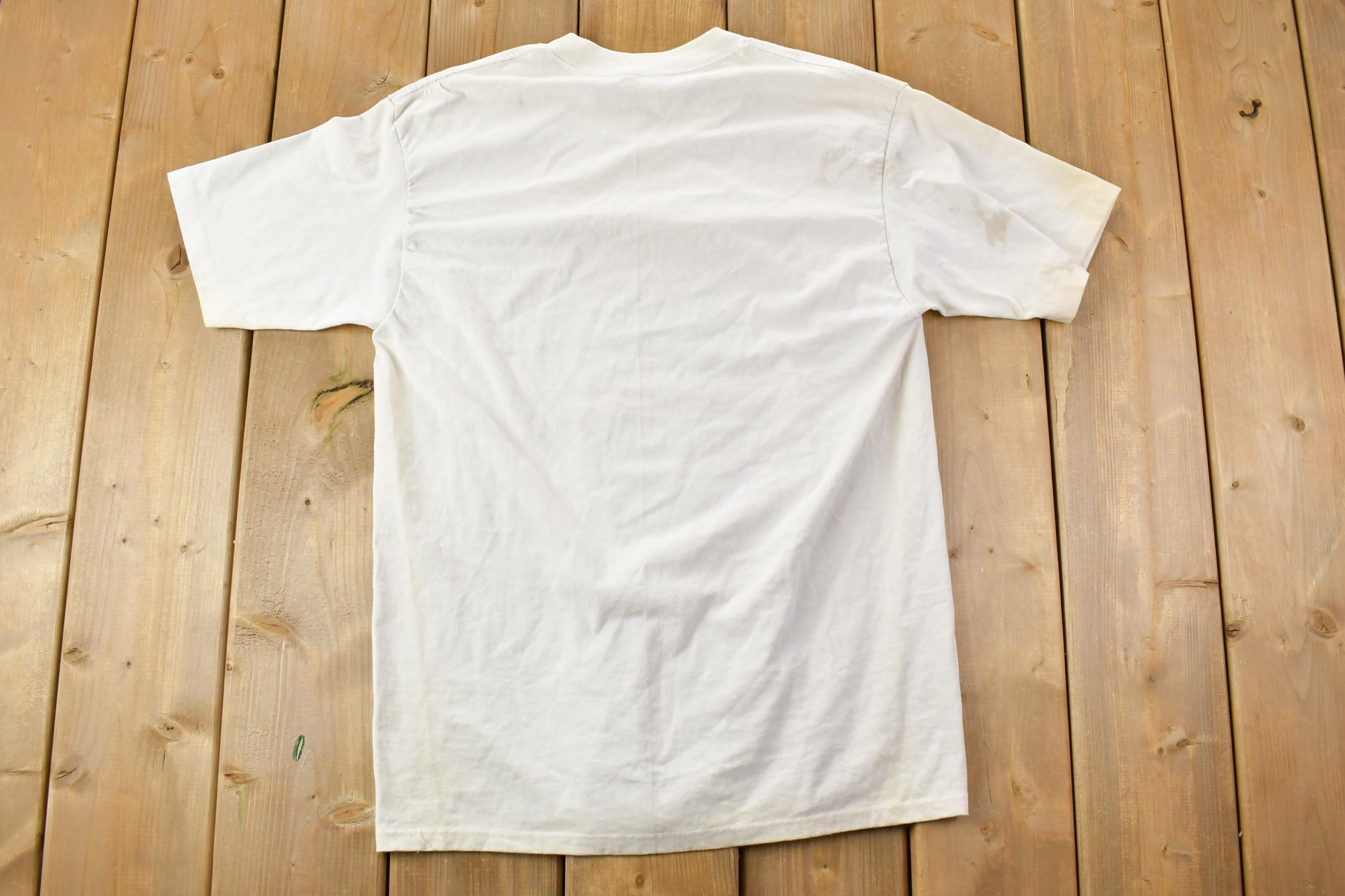 Vintage 1990s Shoebox Greetings Graphic T-Shirt