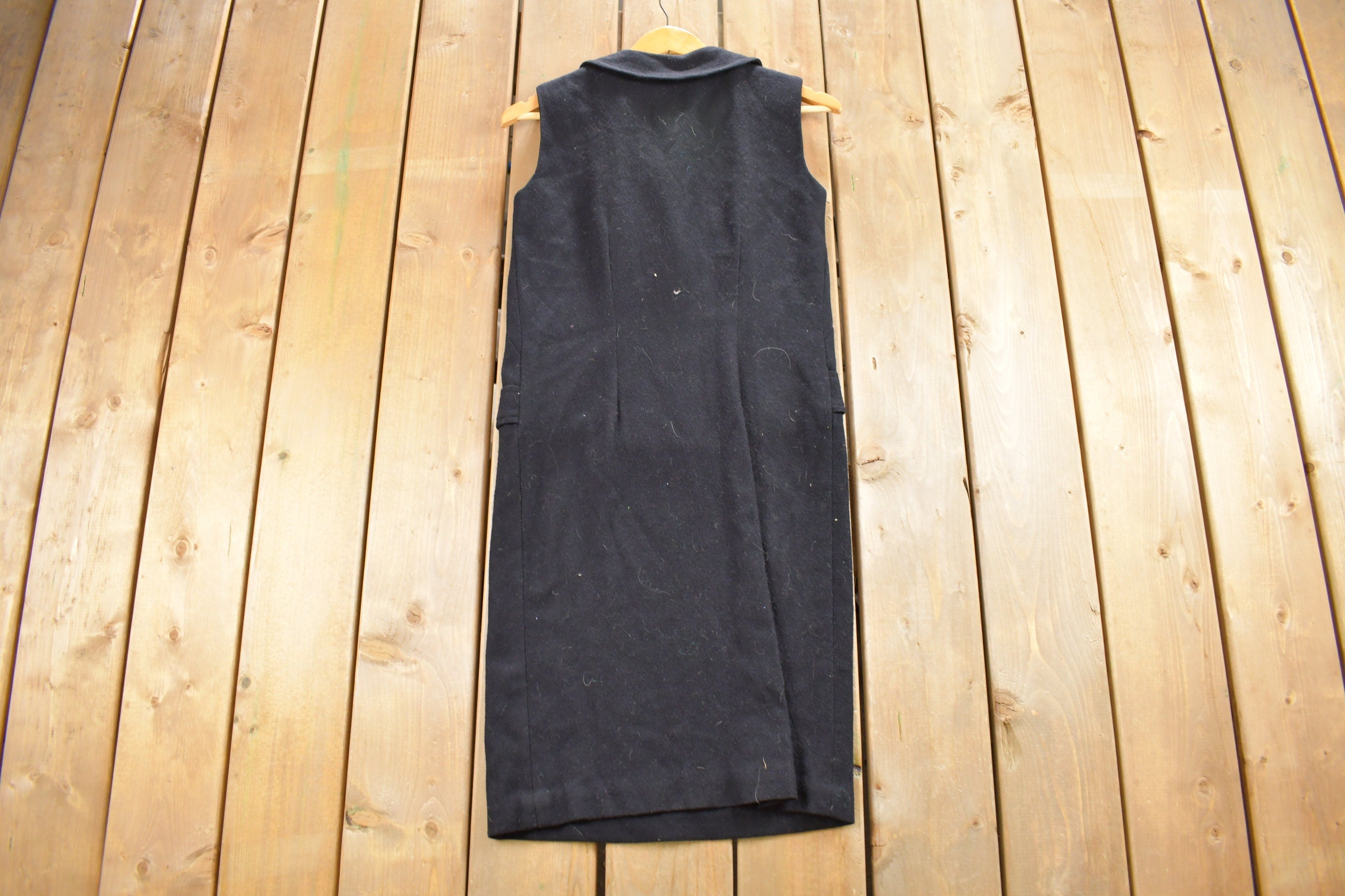 Vintage 1970s Sleeveless Shirt Dress