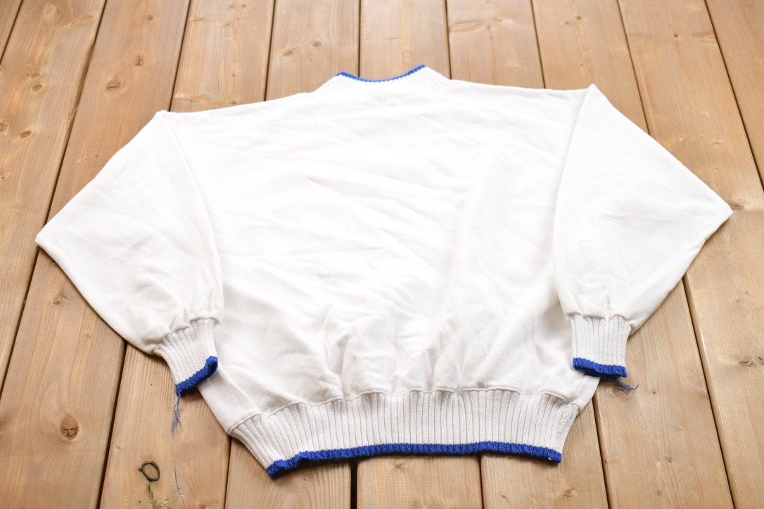 Vintage 1990s Winter Theme Crewneck Sweater