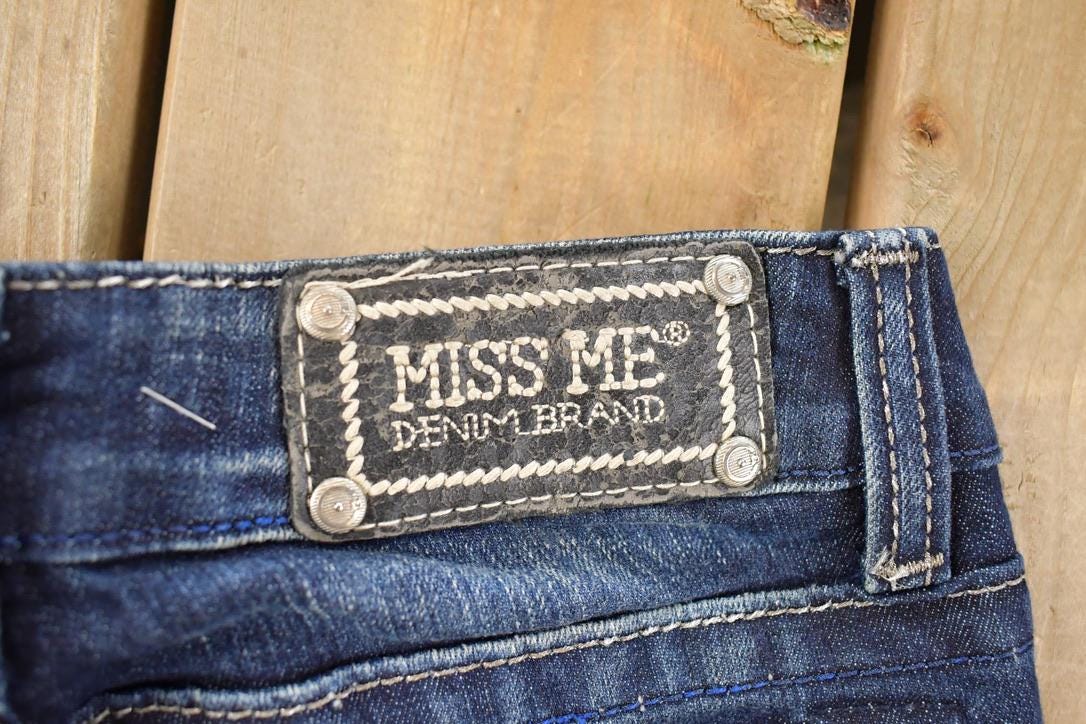 Vintage Deadstock Y2K Miss Me Bedazzled Low Rise Jeans Women's Size 26x31