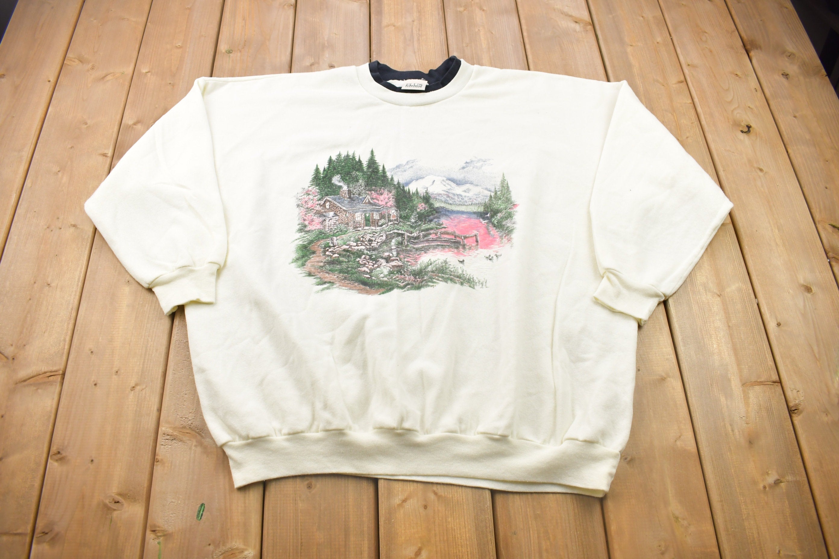 Vintage 1990s Cute Cottage Scene Crewneck Sweatshirt