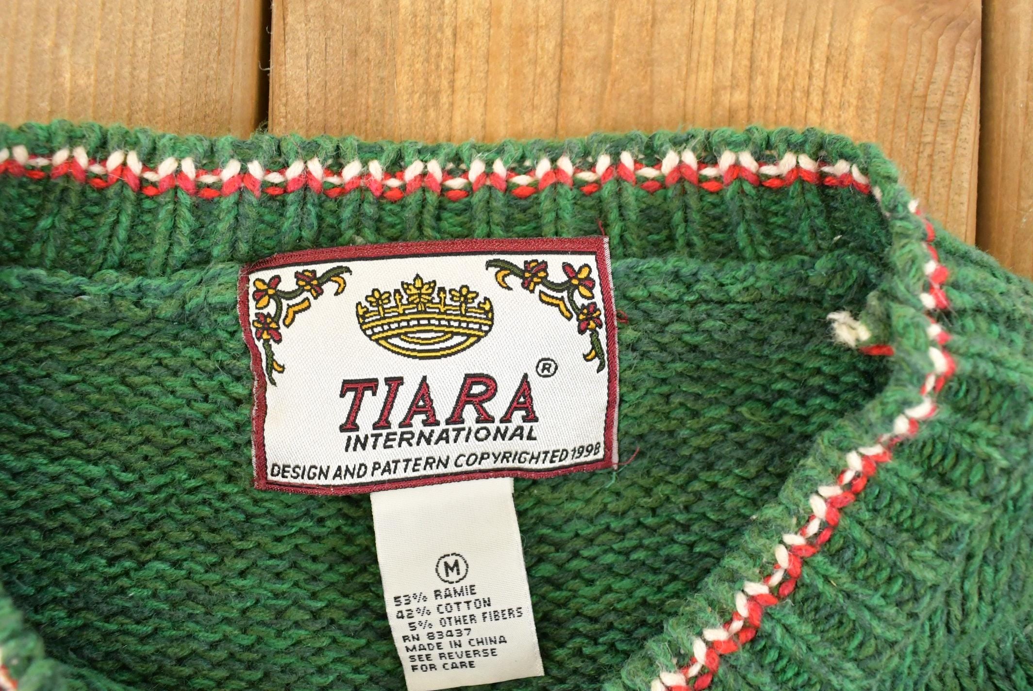 Vintage 1990s Tiara International Christmas Theme Knit Sweater Women's M  Vintage Holiday Sweater  Winter Landscape Theme