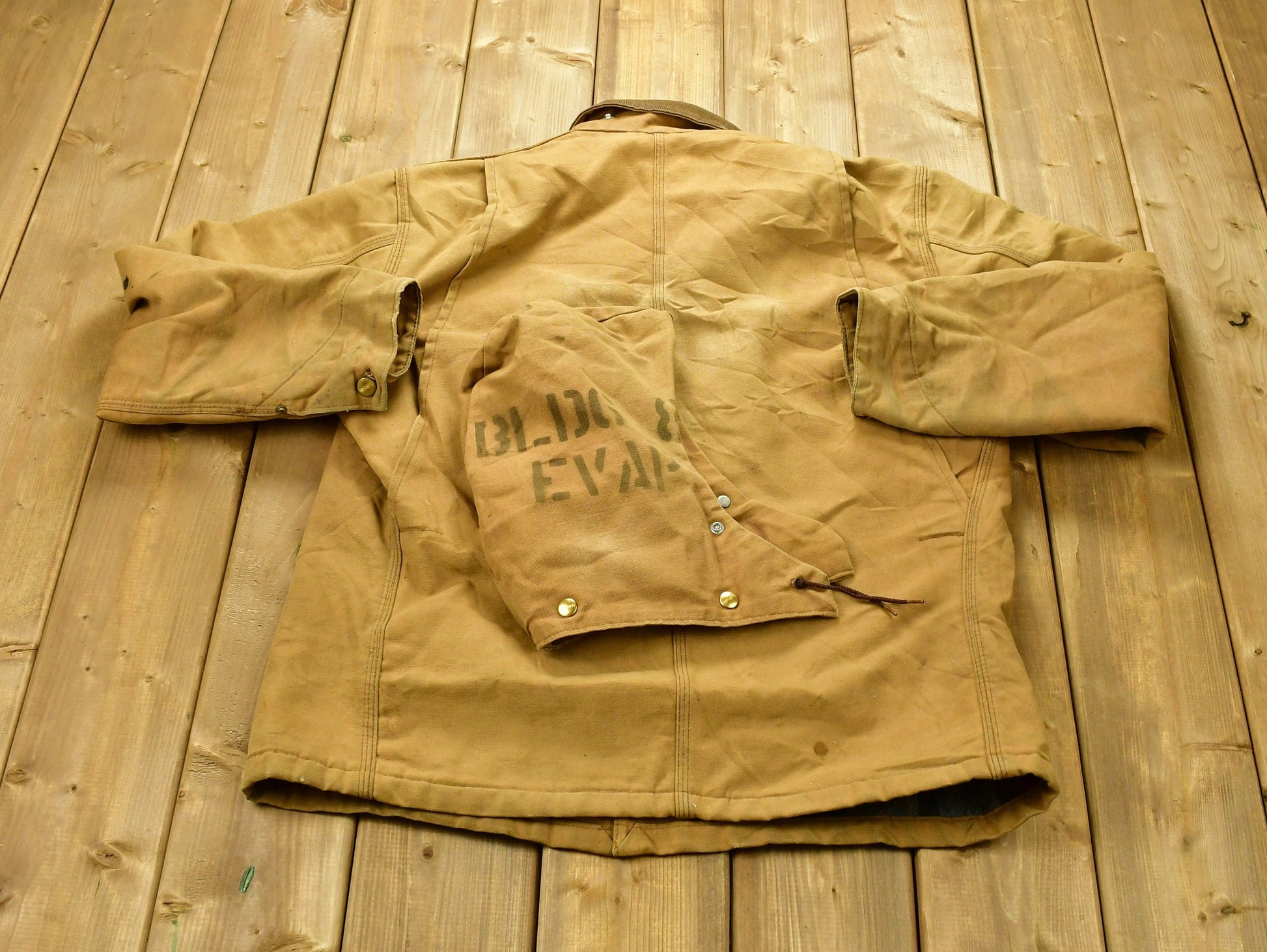 Vintage Carhartt Chore Coat Blanket Lined 1980s With Hood / Vintage Workwear / Streetwear / Made In USA / 90s / Distressed Carhartt