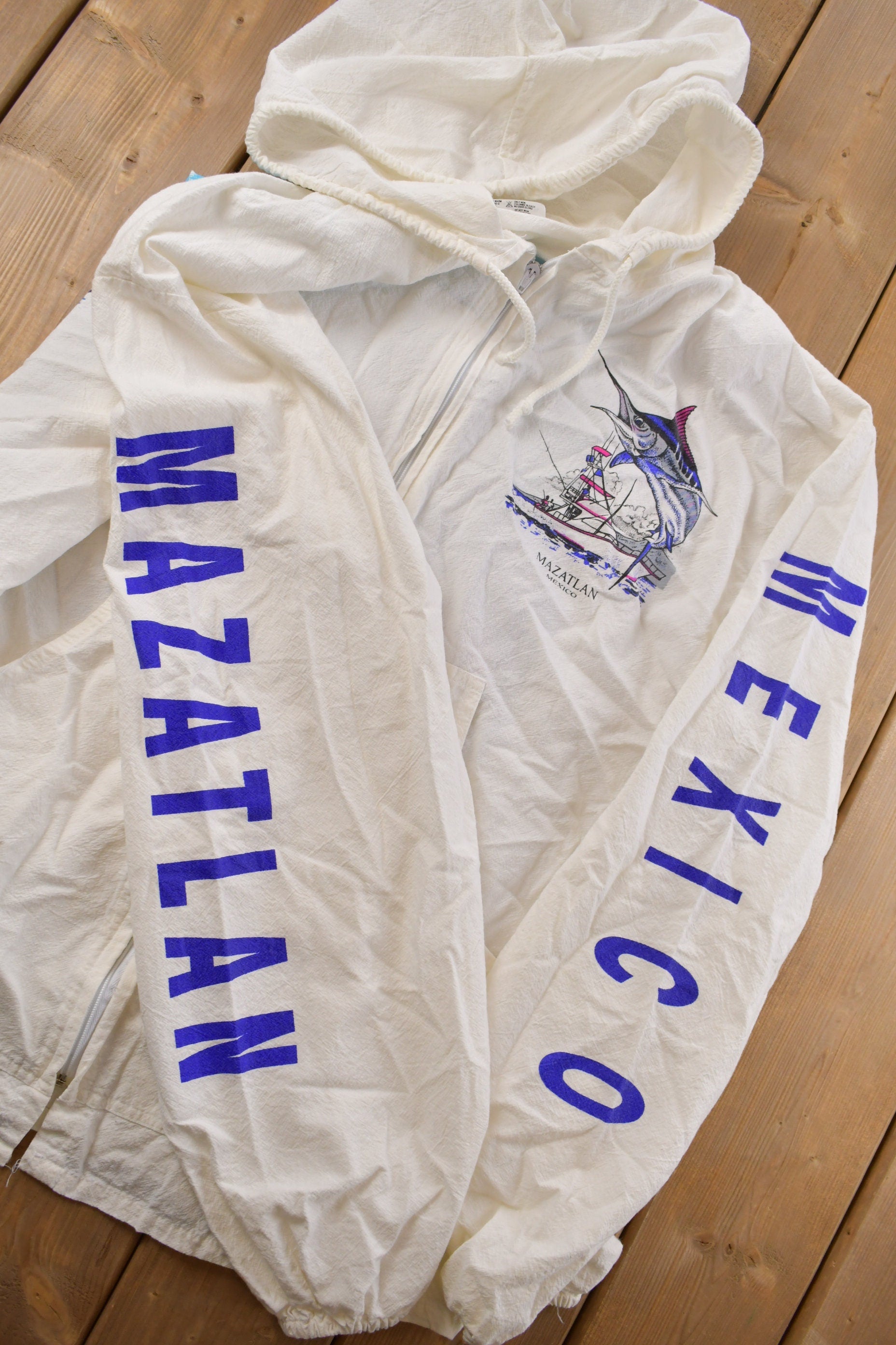 Vintage 1990s Cancun Mexico Full Zip Graphic Hoodie